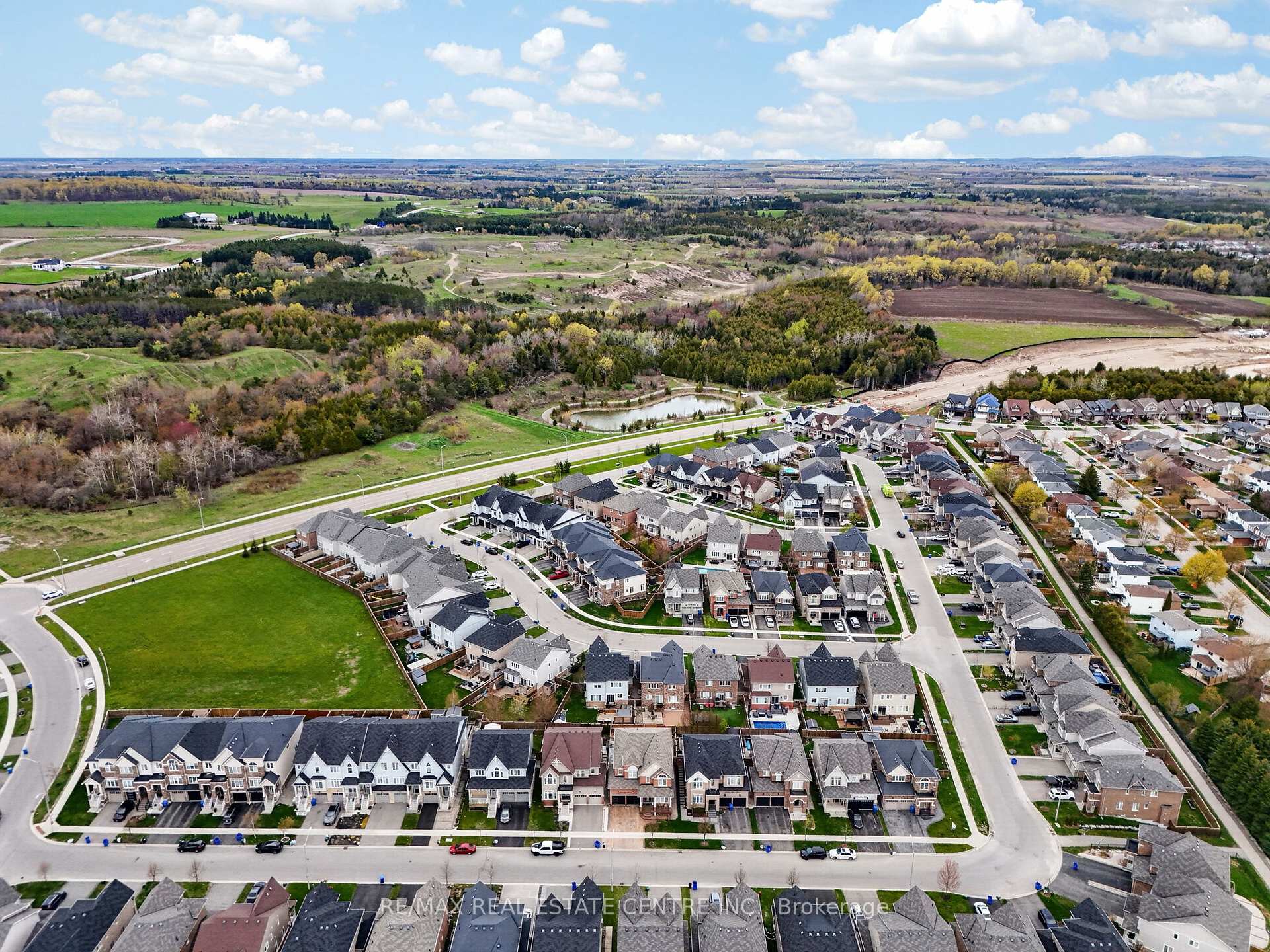 Photo 49 of 27 Drew Brown Boulevard, Orangeville — HOMEH