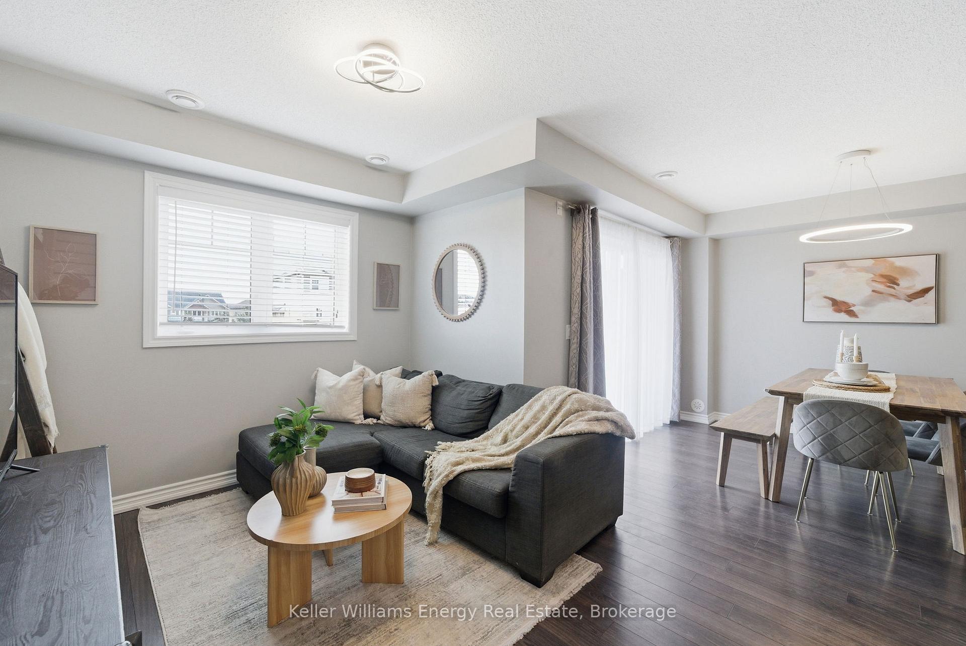 Photo 4 of 98 Tabaret Crescent, Oshawa, Windfields — HOMEH