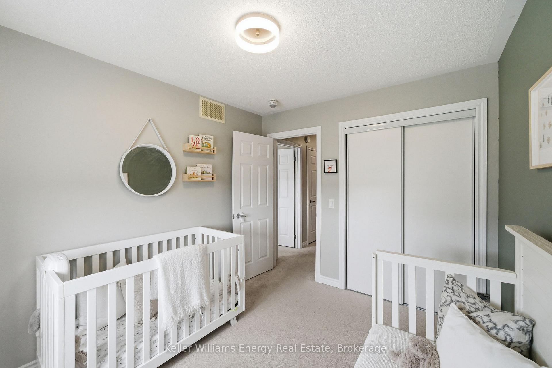 Photo 13 of 98 Tabaret Crescent, Oshawa, Windfields — HOMEH