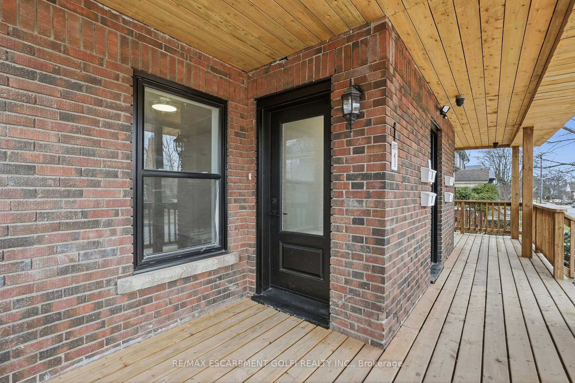 Photo 2 of Unit 1, 4876 Simcoe Street, Niagara Falls, Cherrywood — HOMEH