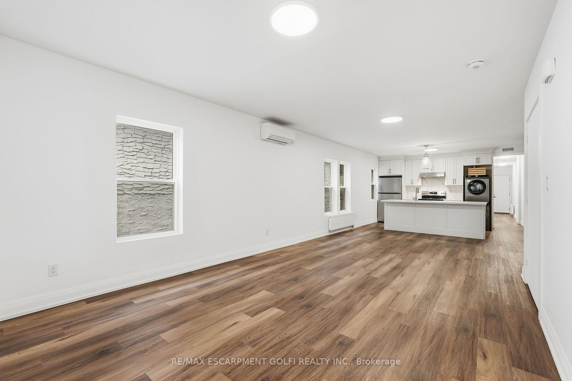 Photo 3 of Unit 1, 4876 Simcoe Street, Niagara Falls, Cherrywood — HOMEH