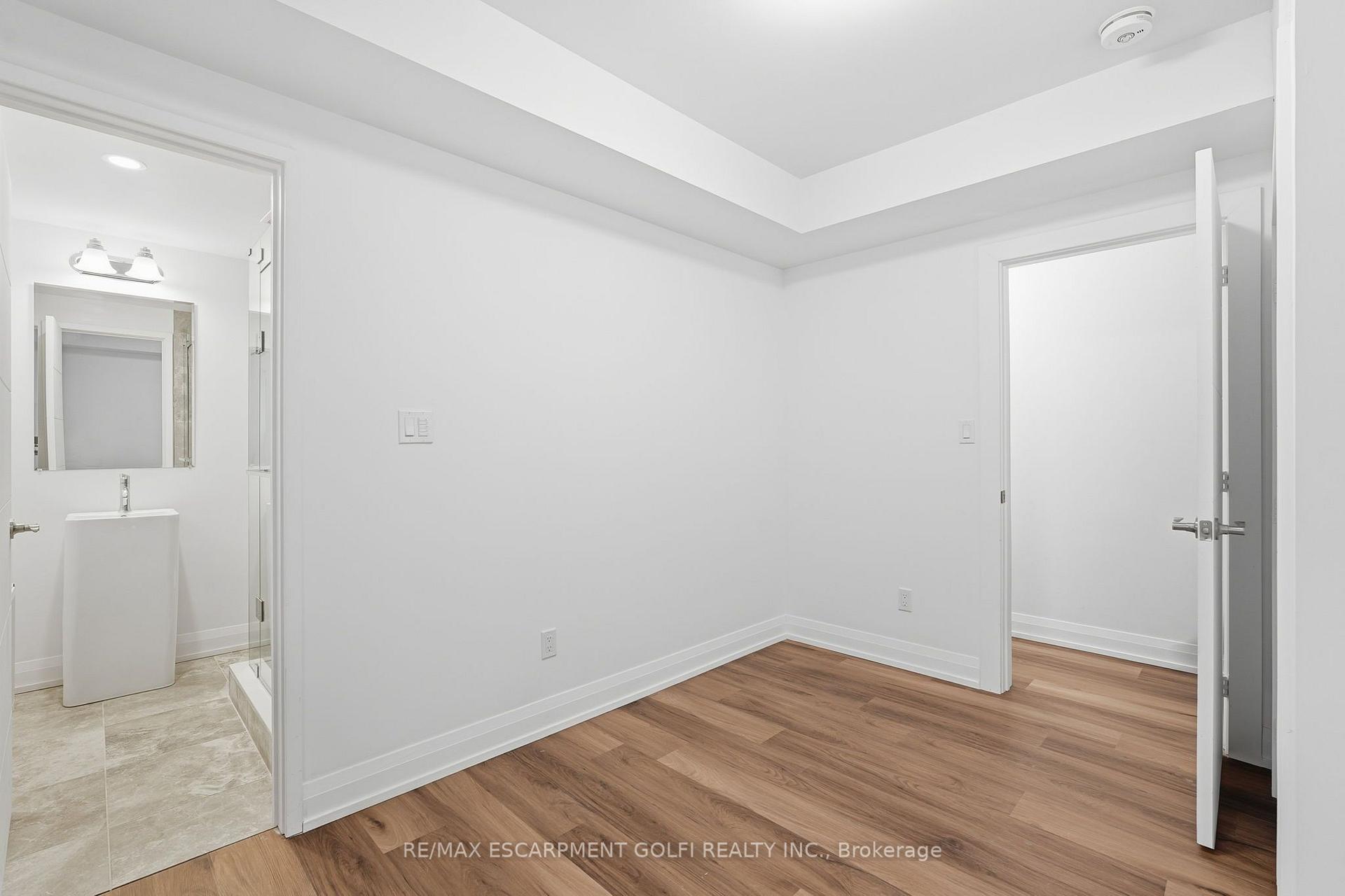 Photo 10 of Unit 1, 4876 Simcoe Street, Niagara Falls, Cherrywood — HOMEH