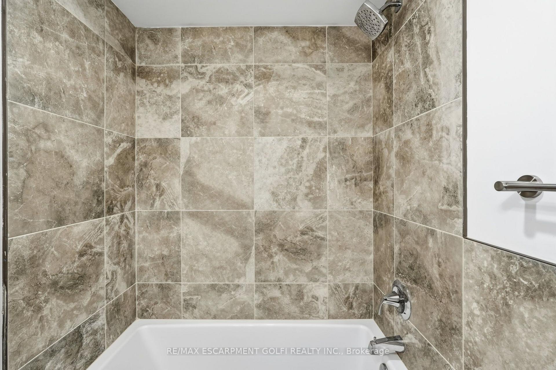Photo 14 of Unit 1, 4876 Simcoe Street, Niagara Falls, Cherrywood — HOMEH