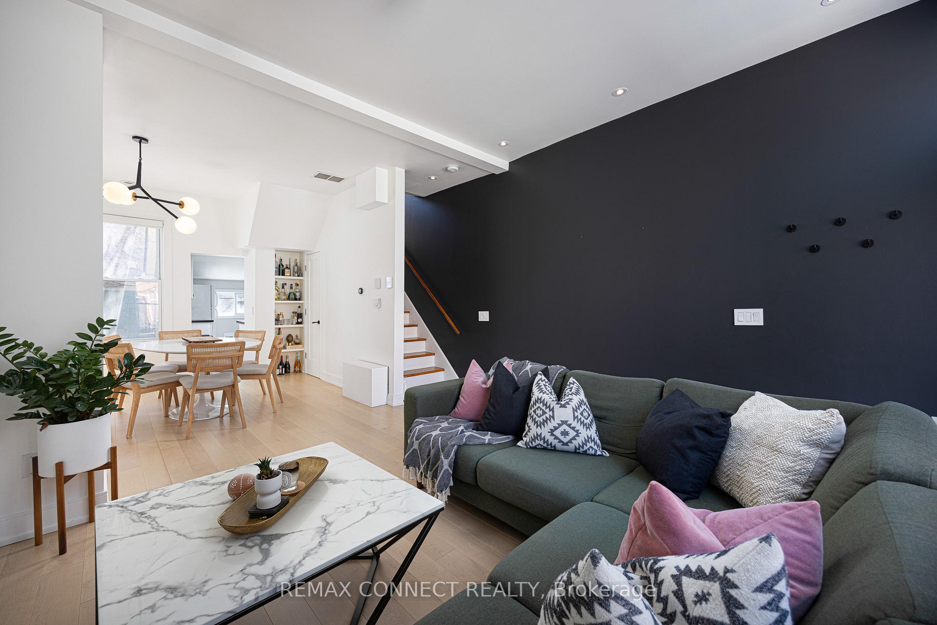 Photo 2 of 553 King Street E, Toronto, Moss Park — HOMEH