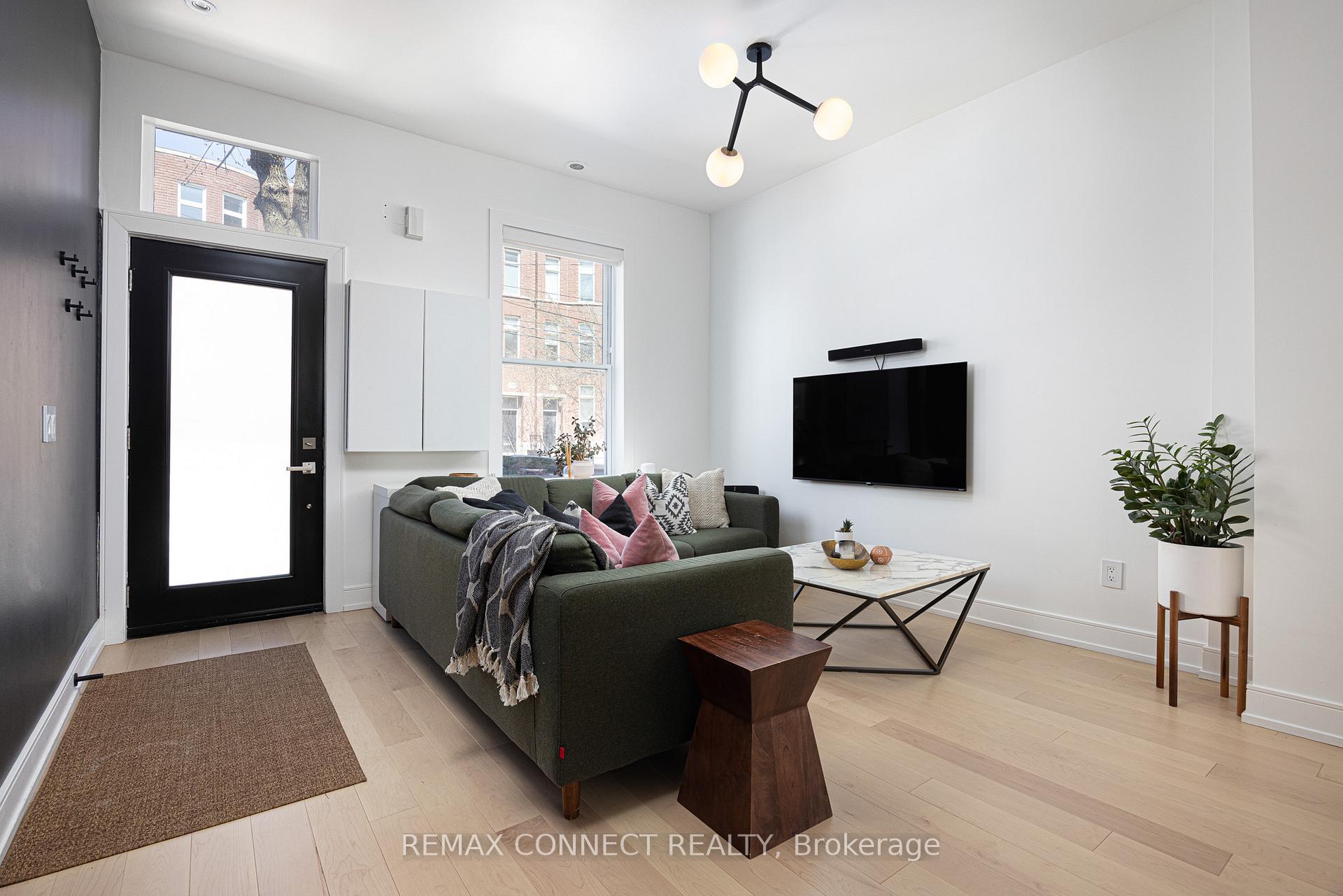 Photo 5 of 553 King Street E, Toronto, Moss Park — HOMEH
