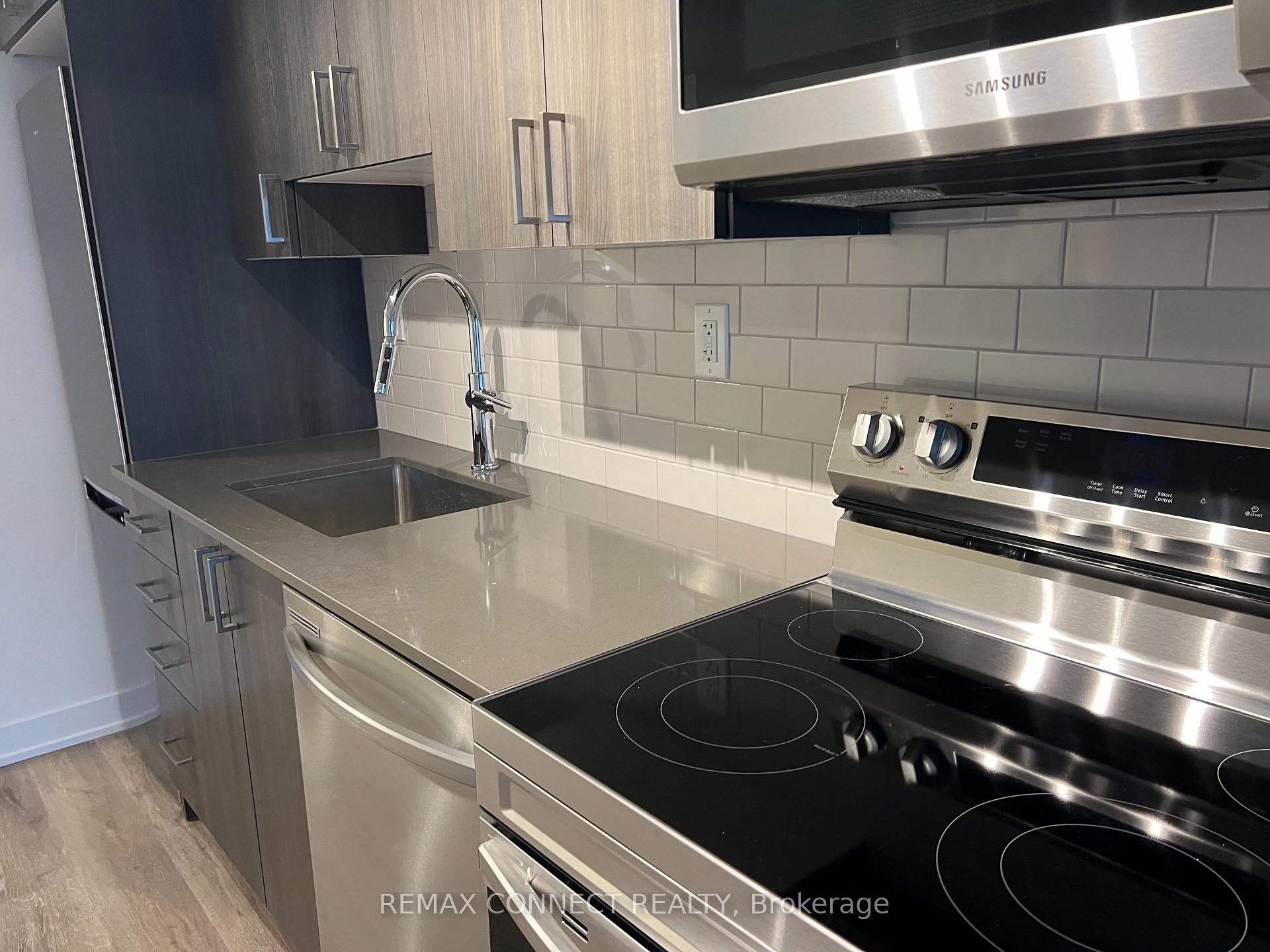 Photo 8 of Unit 2510, 1010 Sandy Beach Road, Pickering, Bay Ridges — HOMEH