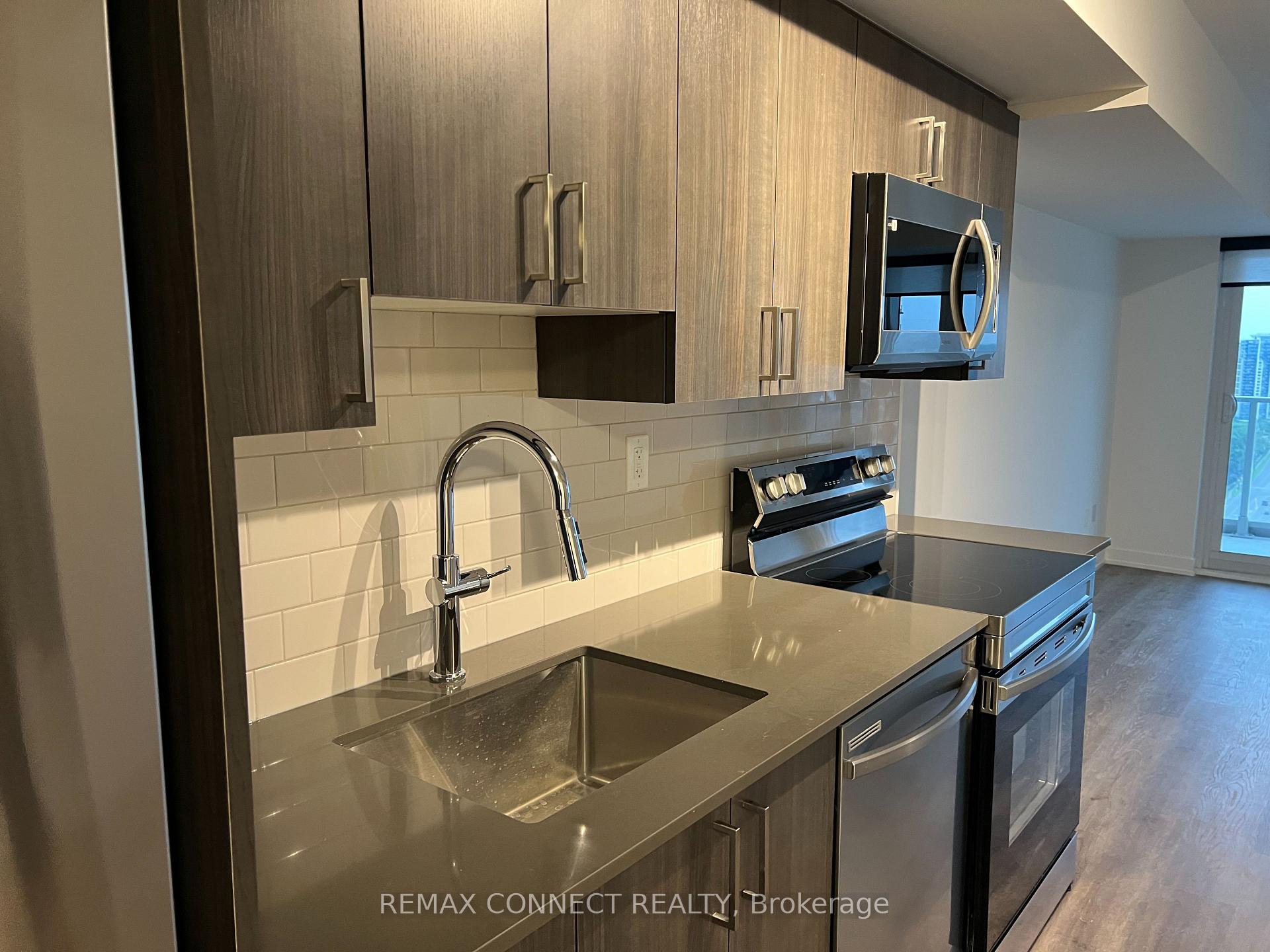Photo 10 of Unit 2510, 1010 Sandy Beach Road, Pickering, Bay Ridges — HOMEH