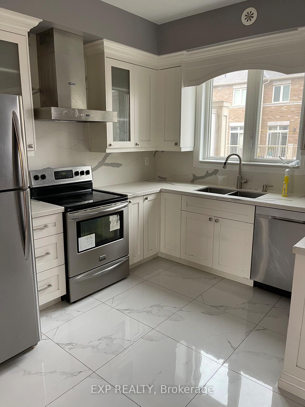 Photo 2 of 38 Comely Way, Markham, Milliken Mills East — HOMEH