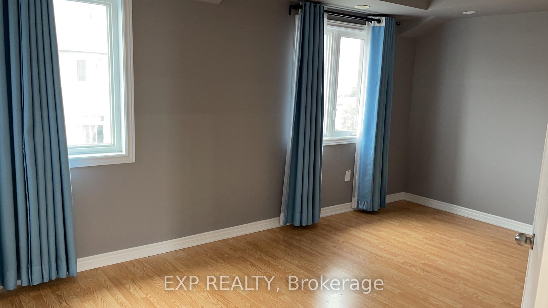 Photo 5 of 38 Comely Way, Markham, Milliken Mills East — HOMEH