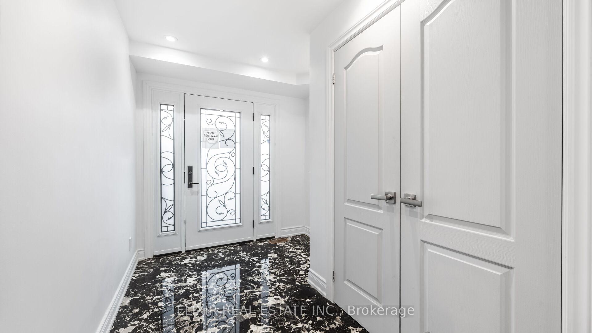Photo 7 of 43 Bromley Crescent, Brampton, Avondale — HOMEH