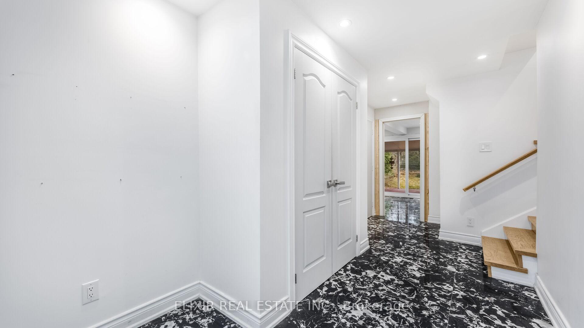 Photo 8 of 43 Bromley Crescent, Brampton, Avondale — HOMEH