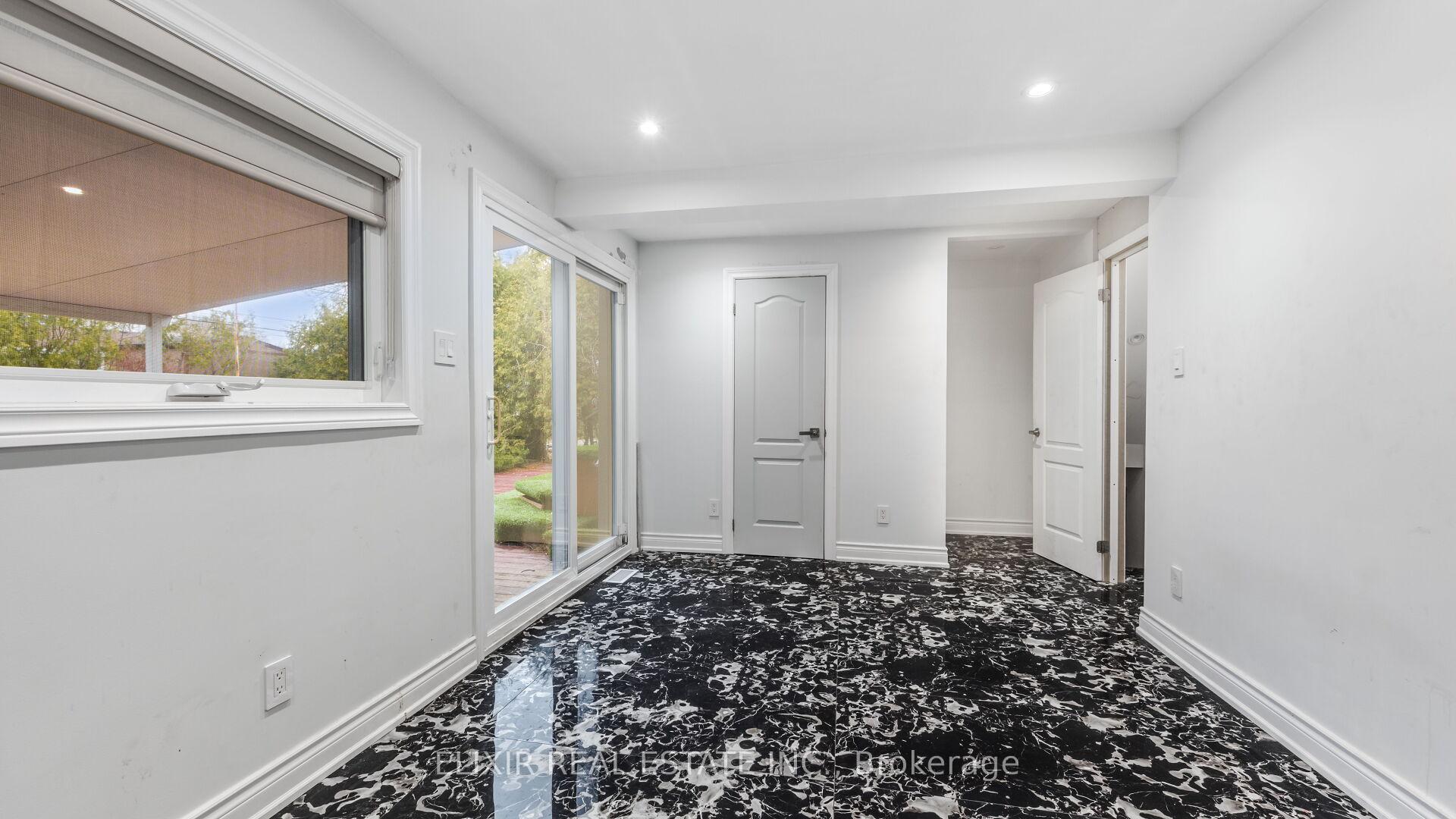 Photo 12 of 43 Bromley Crescent, Brampton, Avondale — HOMEH