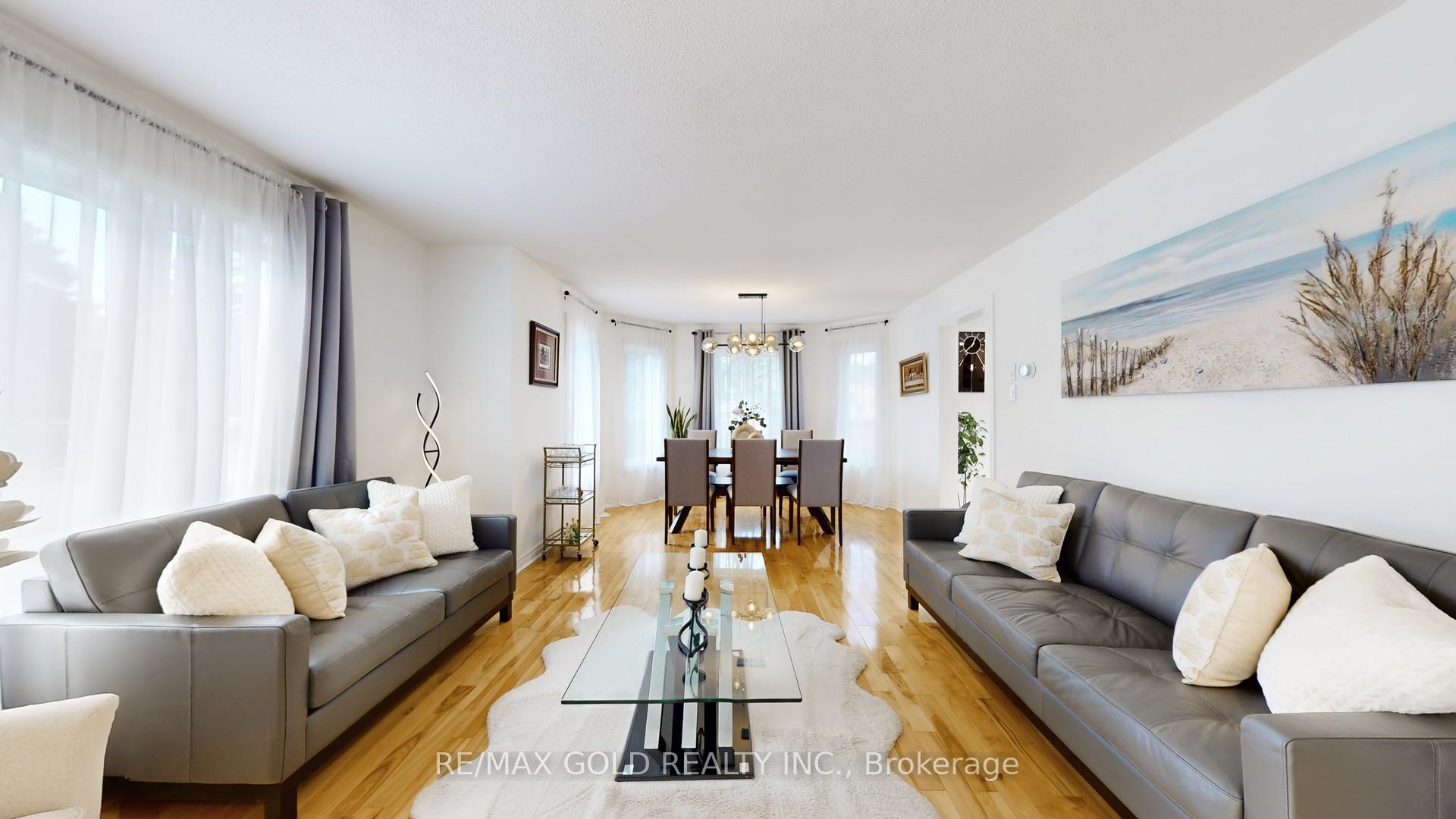 Photo 5 of 20 Clover Bloom Road, Brampton, Sandringham-Wellington — HOMEH