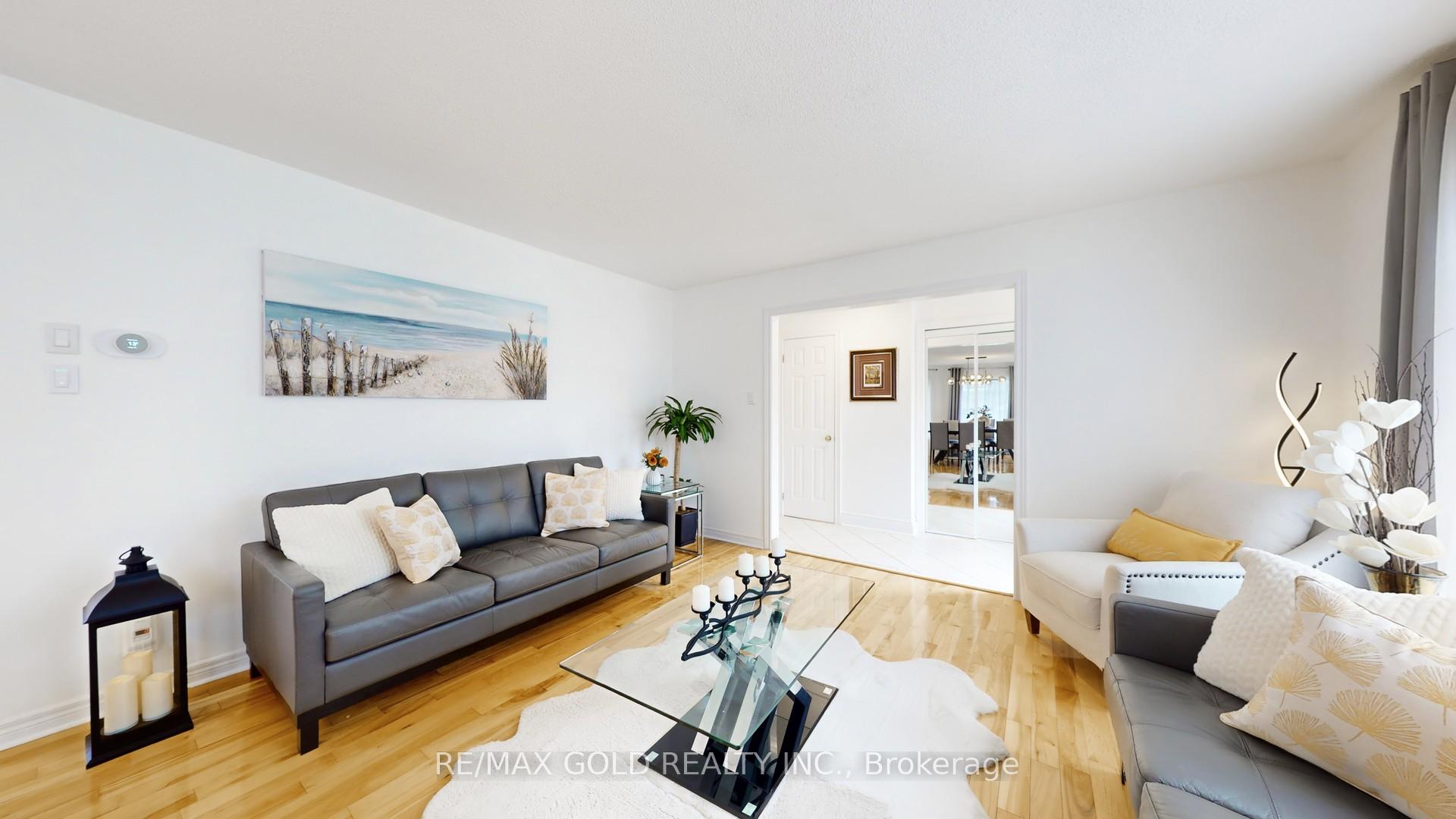 Photo 6 of 20 Clover Bloom Road, Brampton, Sandringham-Wellington — HOMEH