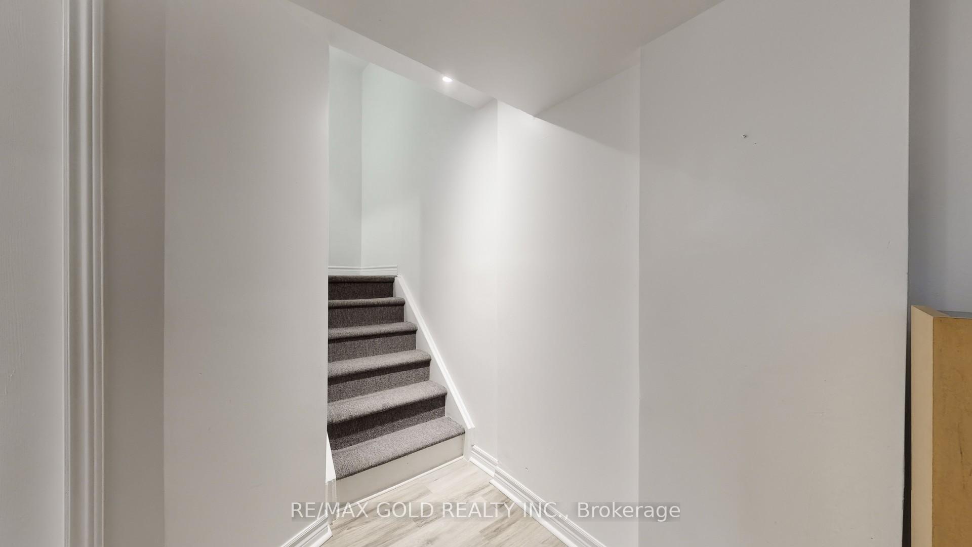 Photo 31 of 20 Clover Bloom Road, Brampton, Sandringham-Wellington — HOMEH