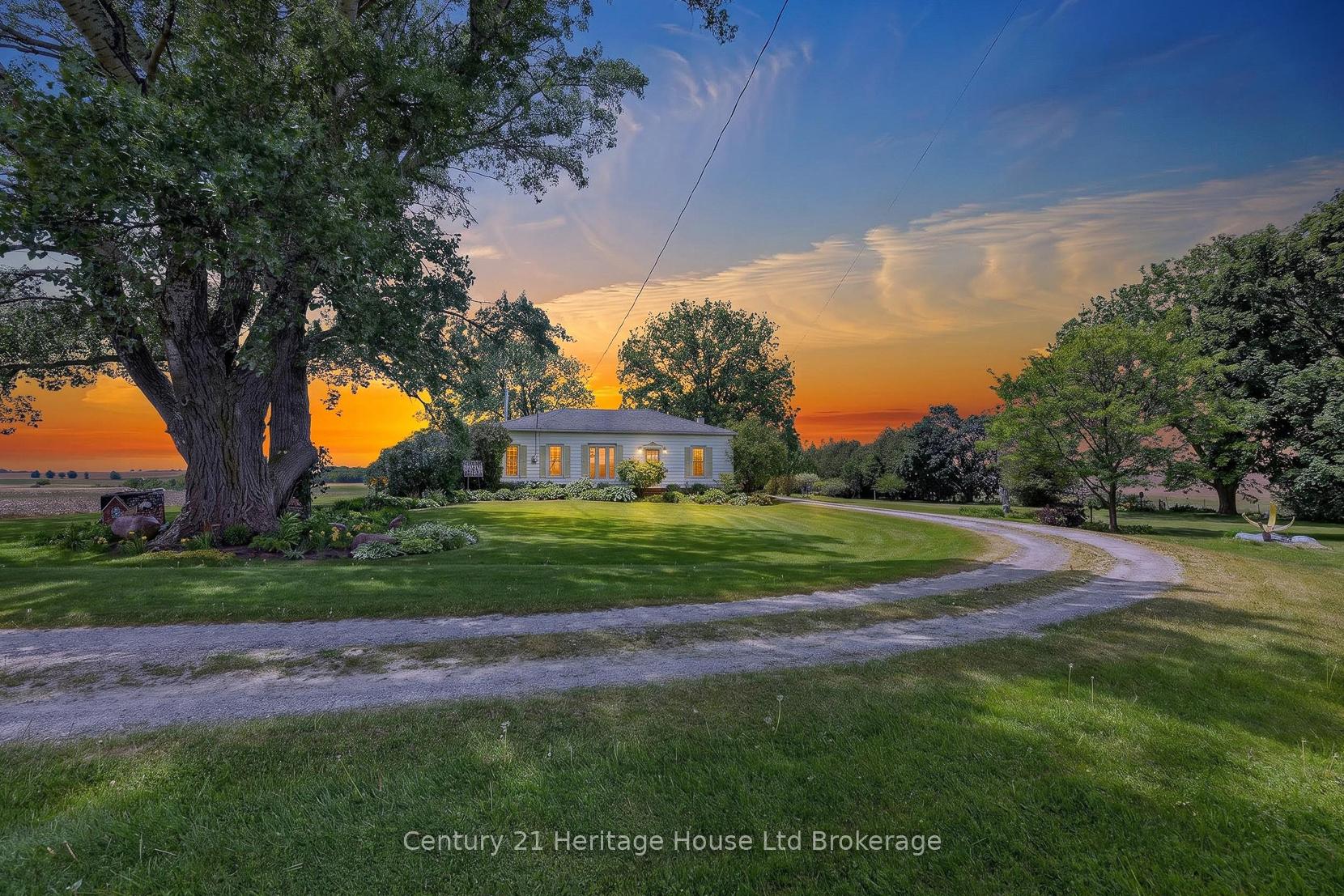Photo of 776443 Blandford Road