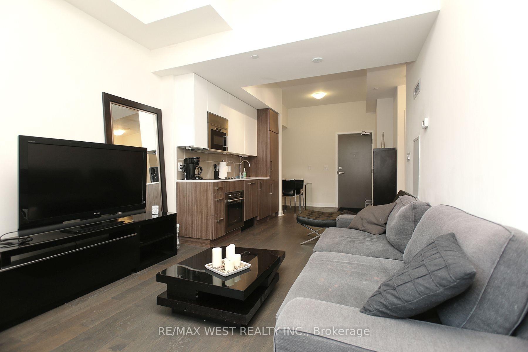 Photo 3 of Unit 309, 17 Dundonald Street, Toronto, Church-Yonge Corridor — HOMEH