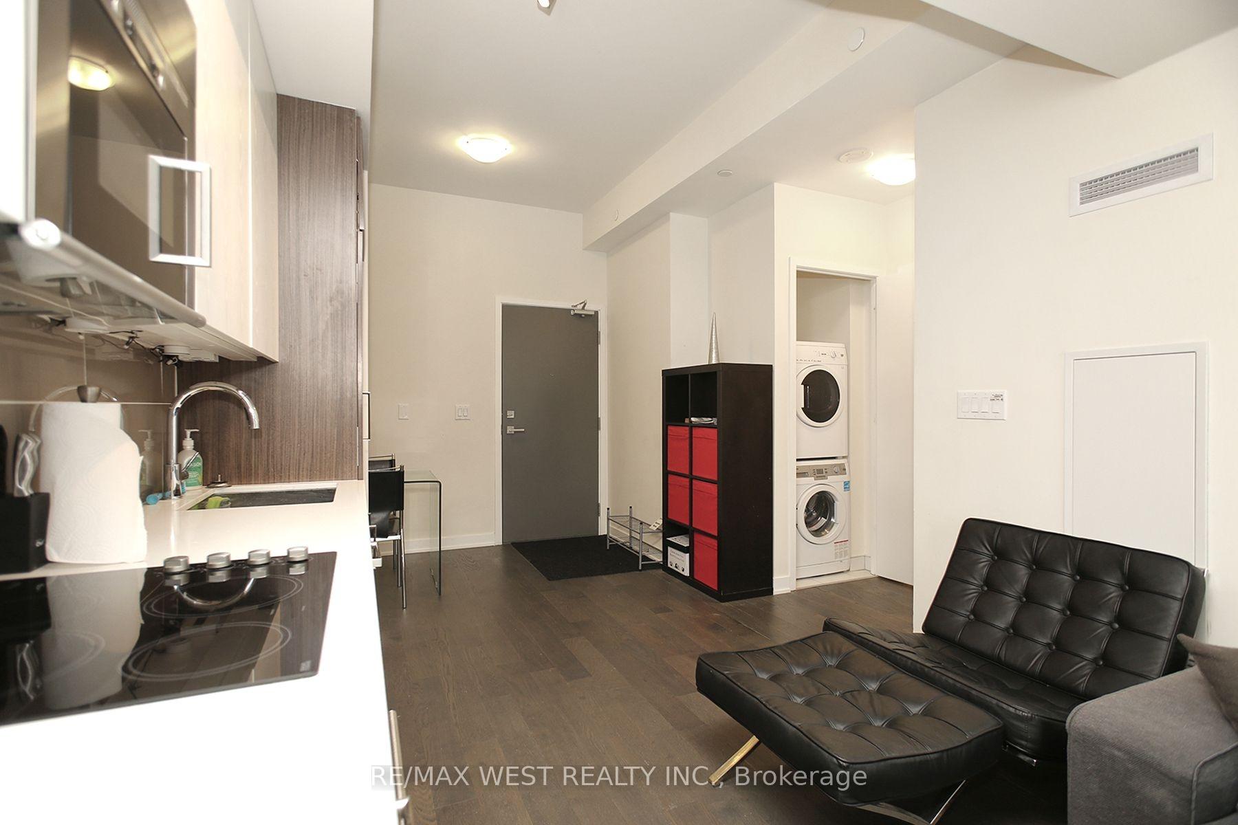 Photo 8 of Unit 309, 17 Dundonald Street, Toronto, Church-Yonge Corridor — HOMEH