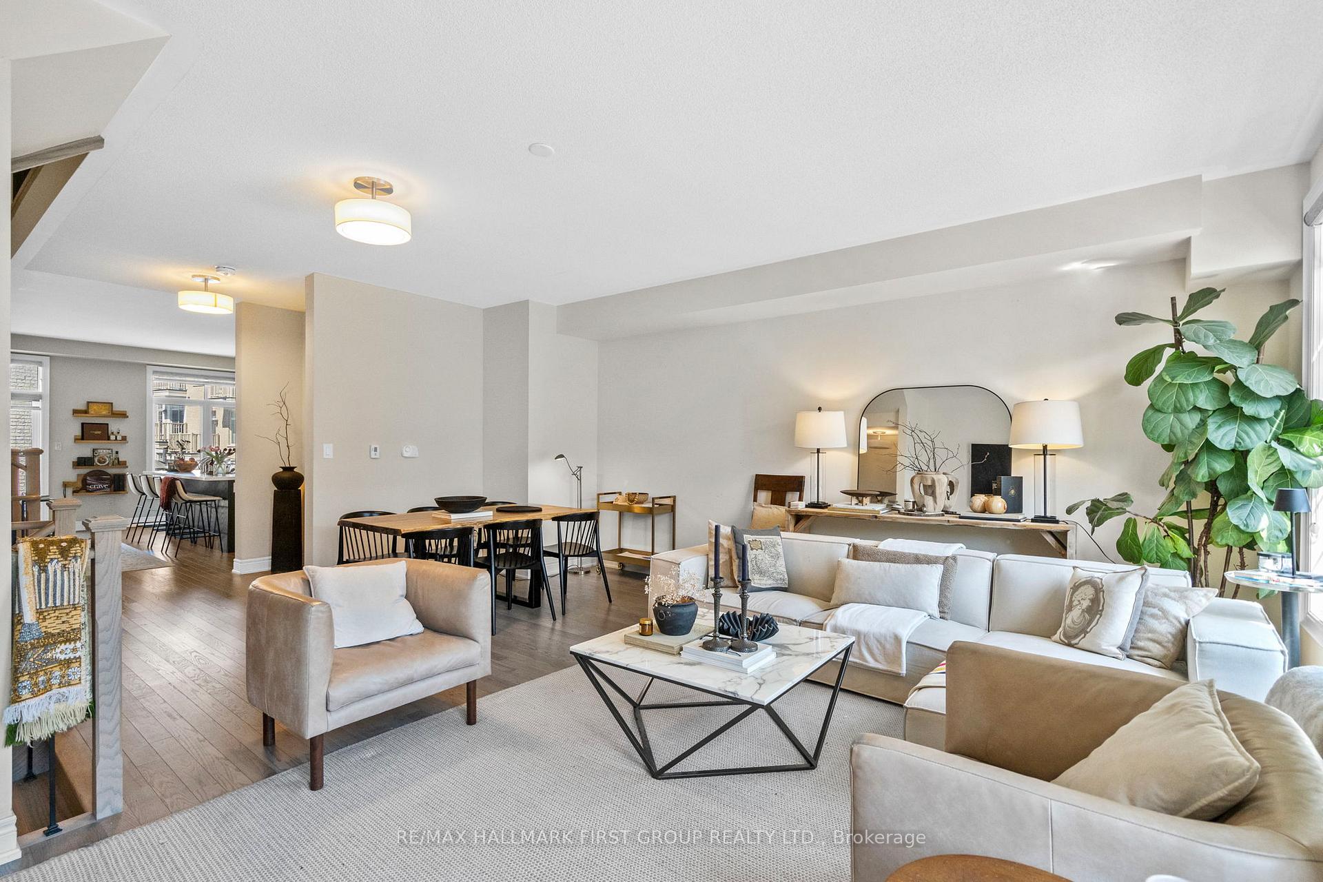 Photo 7 of 22 Phillipsen Way, Markham, Cedarwood — HOMEH