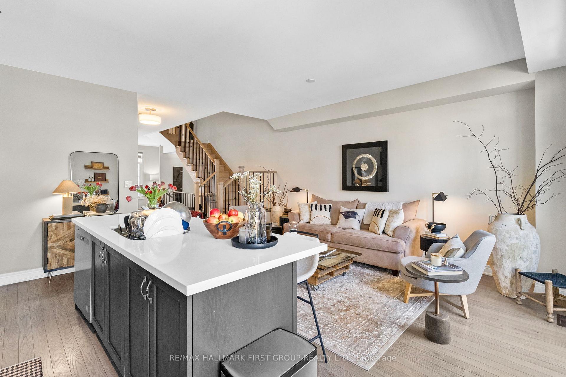 Photo 16 of 22 Phillipsen Way, Markham, Cedarwood — HOMEH