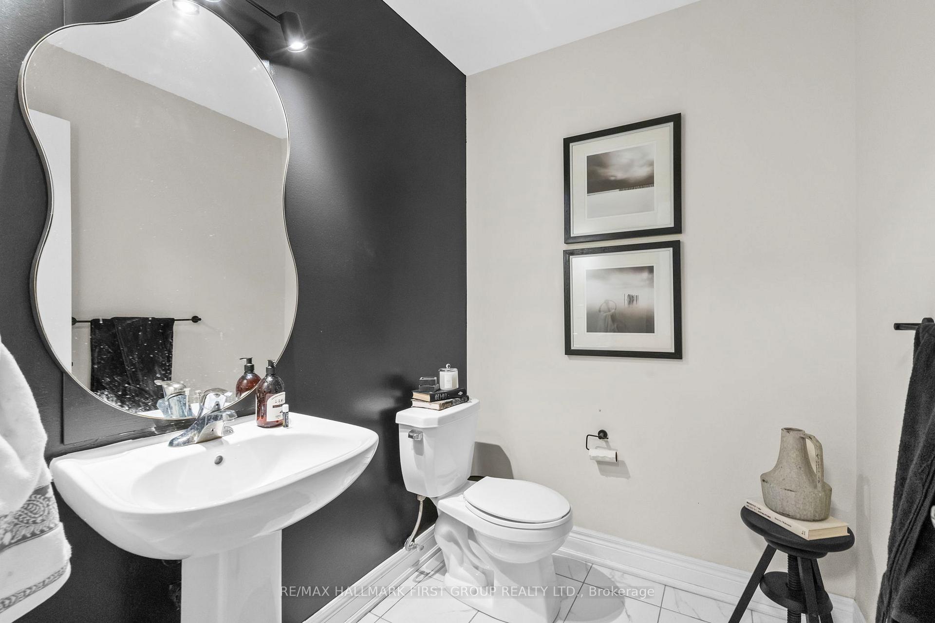 Photo 20 of 22 Phillipsen Way, Markham, Cedarwood — HOMEH