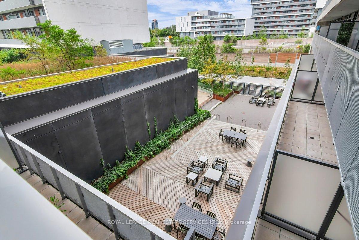 Photo 13 of Unit 401, 120 Varna Drive, Toronto, Englemount-Lawrence — HOMEH