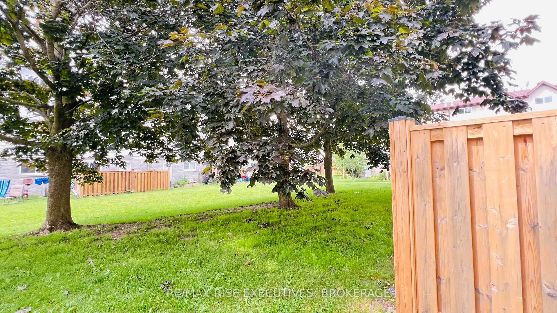 Photo 11 of 863 Datzell Lane, Kingston, South of Taylor-Kidd Blvd — HOMEH