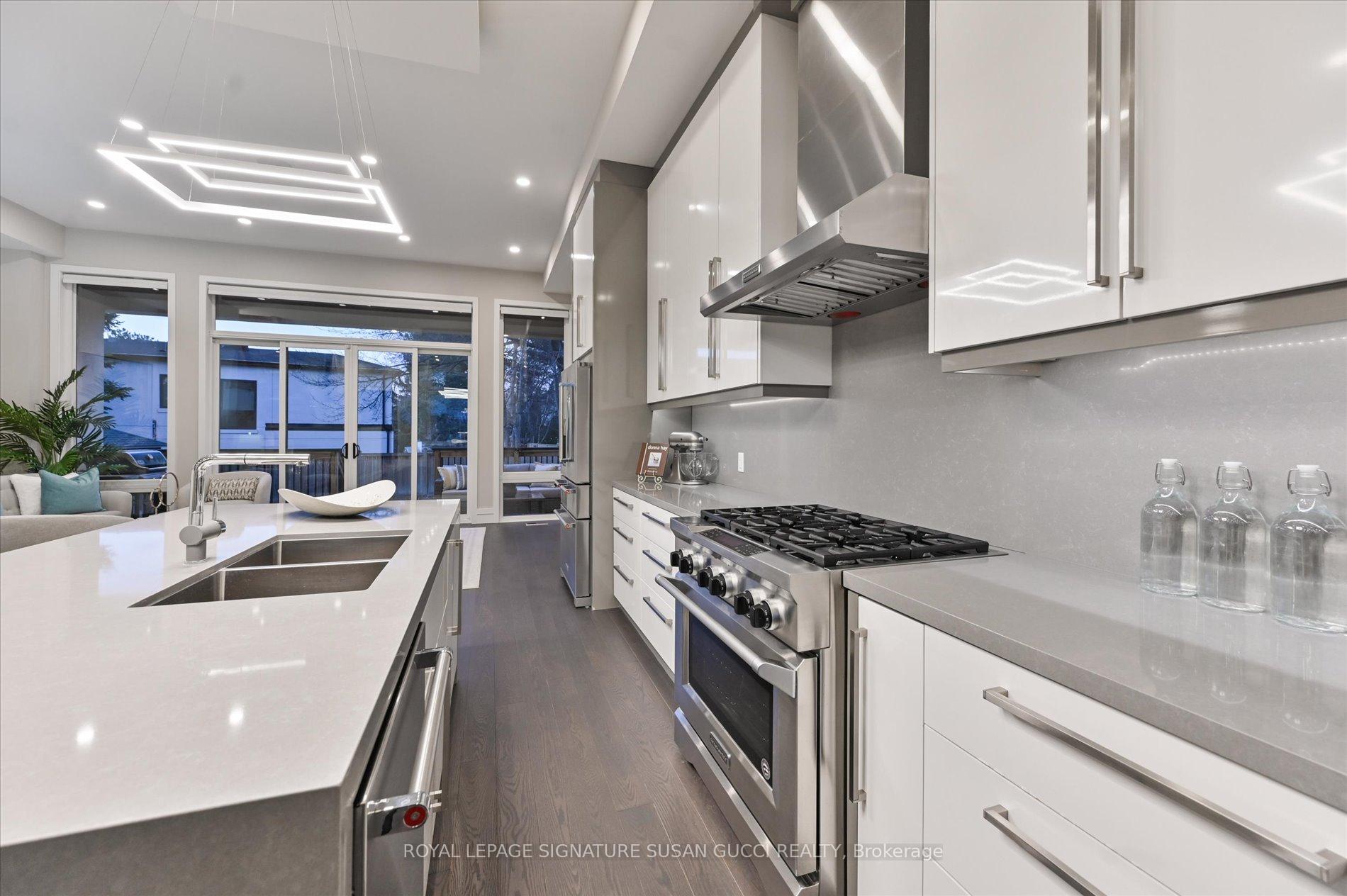 Photo 9 of 18 Ferris Road, Toronto, O'Connor-Parkview — HOMEH