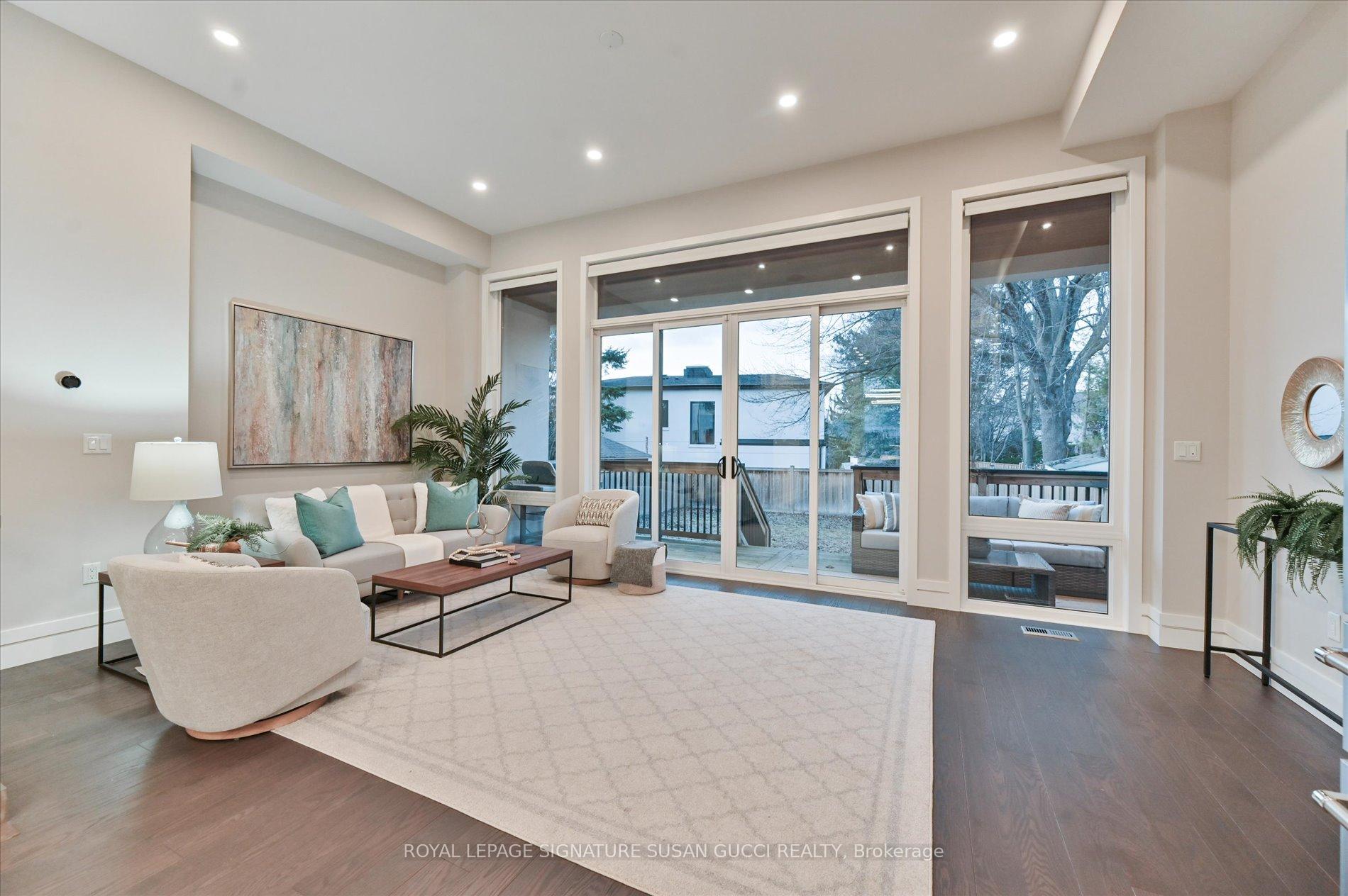 Photo 10 of 18 Ferris Road, Toronto, O'Connor-Parkview — HOMEH