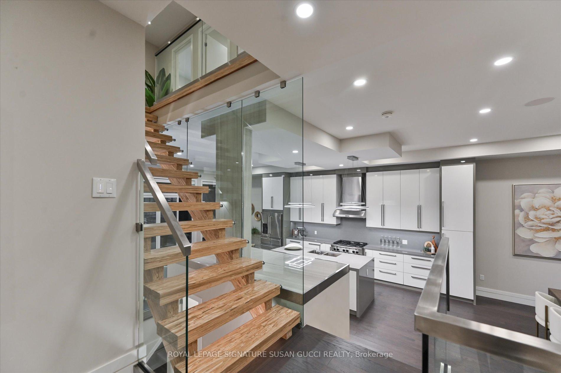Photo 14 of 18 Ferris Road, Toronto, O'Connor-Parkview — HOMEH