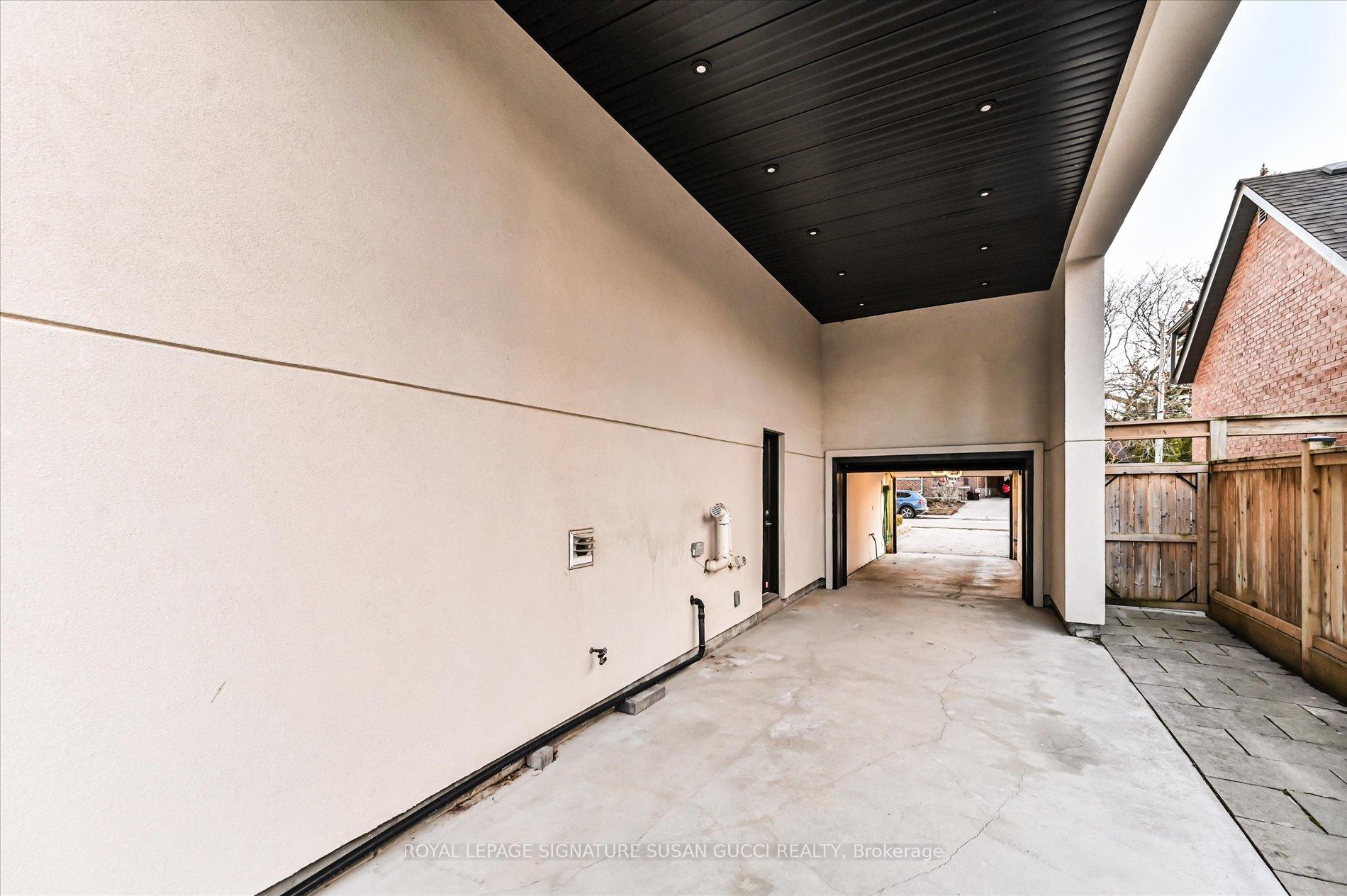 Photo 40 of 18 Ferris Road, Toronto, O'Connor-Parkview — HOMEH