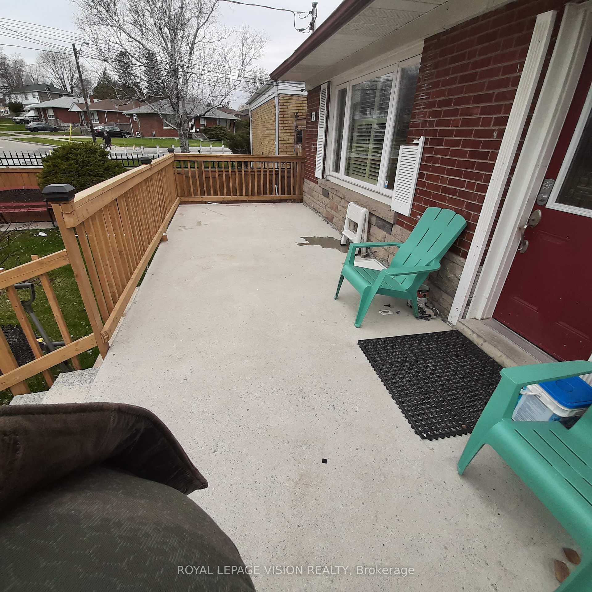 Photo 3 of 52 Ellendale Drive, Scarborough, Dorset Park — HOMEH