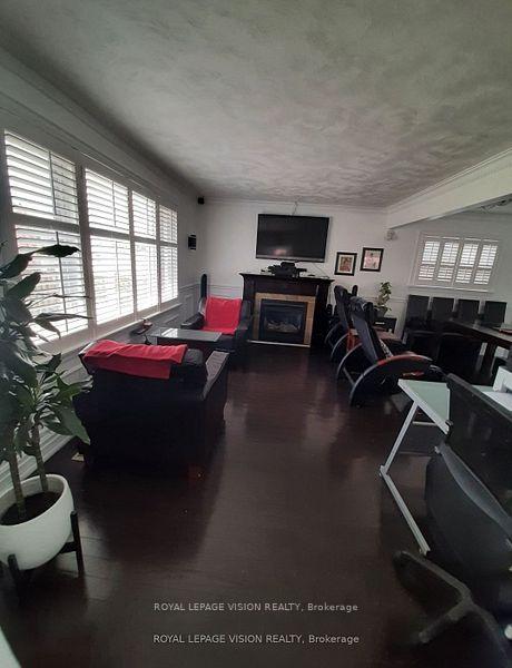Photo 4 of 52 Ellendale Drive, Scarborough, Dorset Park — HOMEH