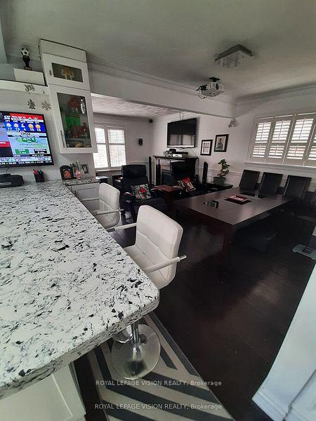 Photo 6 of 52 Ellendale Drive, Scarborough, Dorset Park — HOMEH