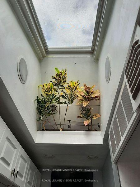 Photo 14 of 52 Ellendale Drive, Scarborough, Dorset Park — HOMEH