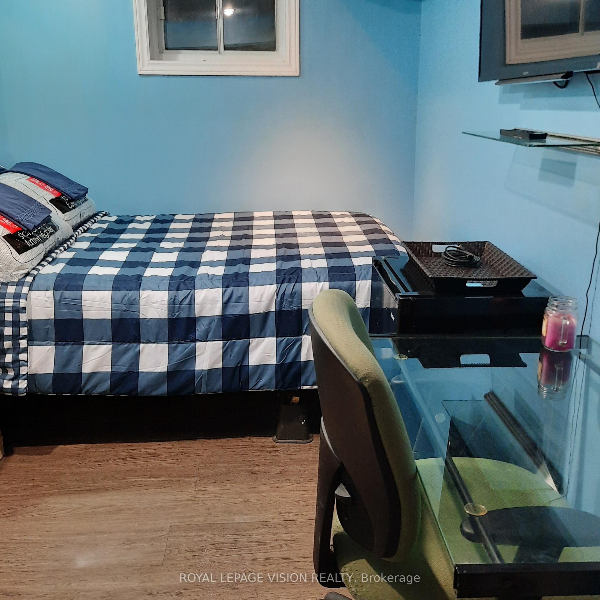 Photo 23 of 52 Ellendale Drive, Scarborough, Dorset Park — HOMEH