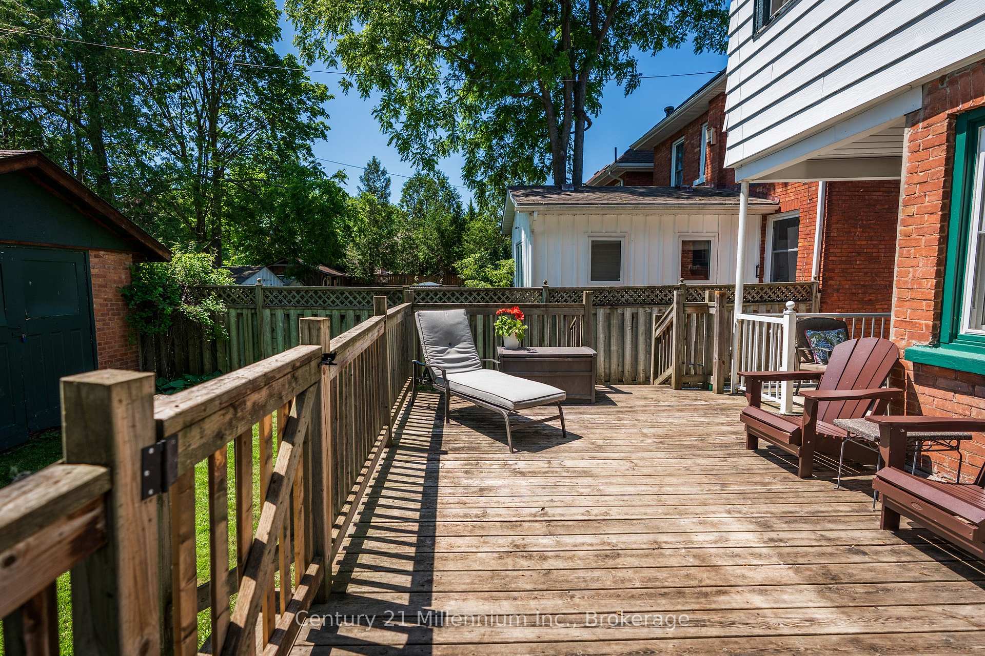 Photo 9 of 329 7th Street E, Owen Sound — HOMEH