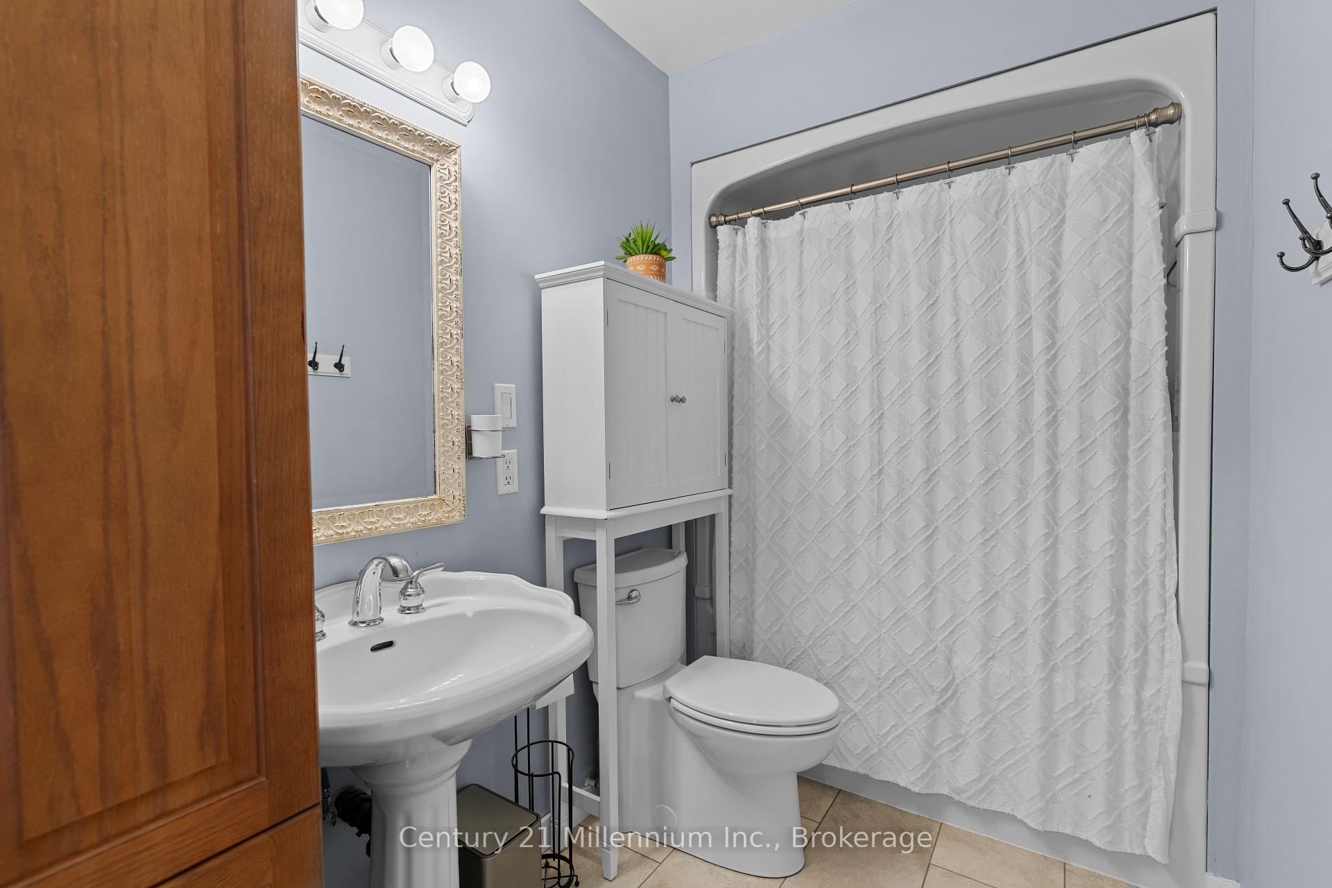 Photo 25 of 329 7th Street E, Owen Sound — HOMEH