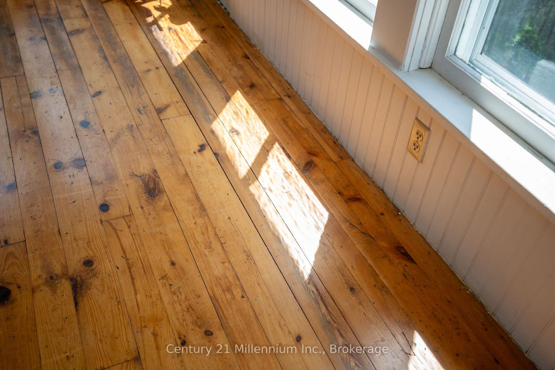 Photo 38 of 329 7th Street E, Owen Sound — HOMEH