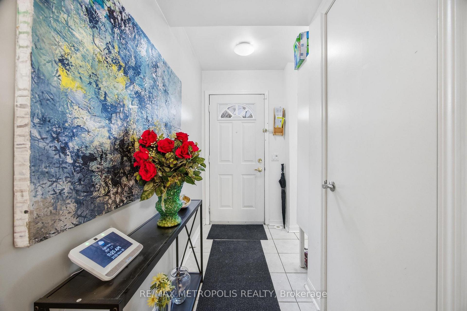 Photo 2 of Unit 40, 21 Replin Road, Toronto, Englemount-Lawrence — HOMEH