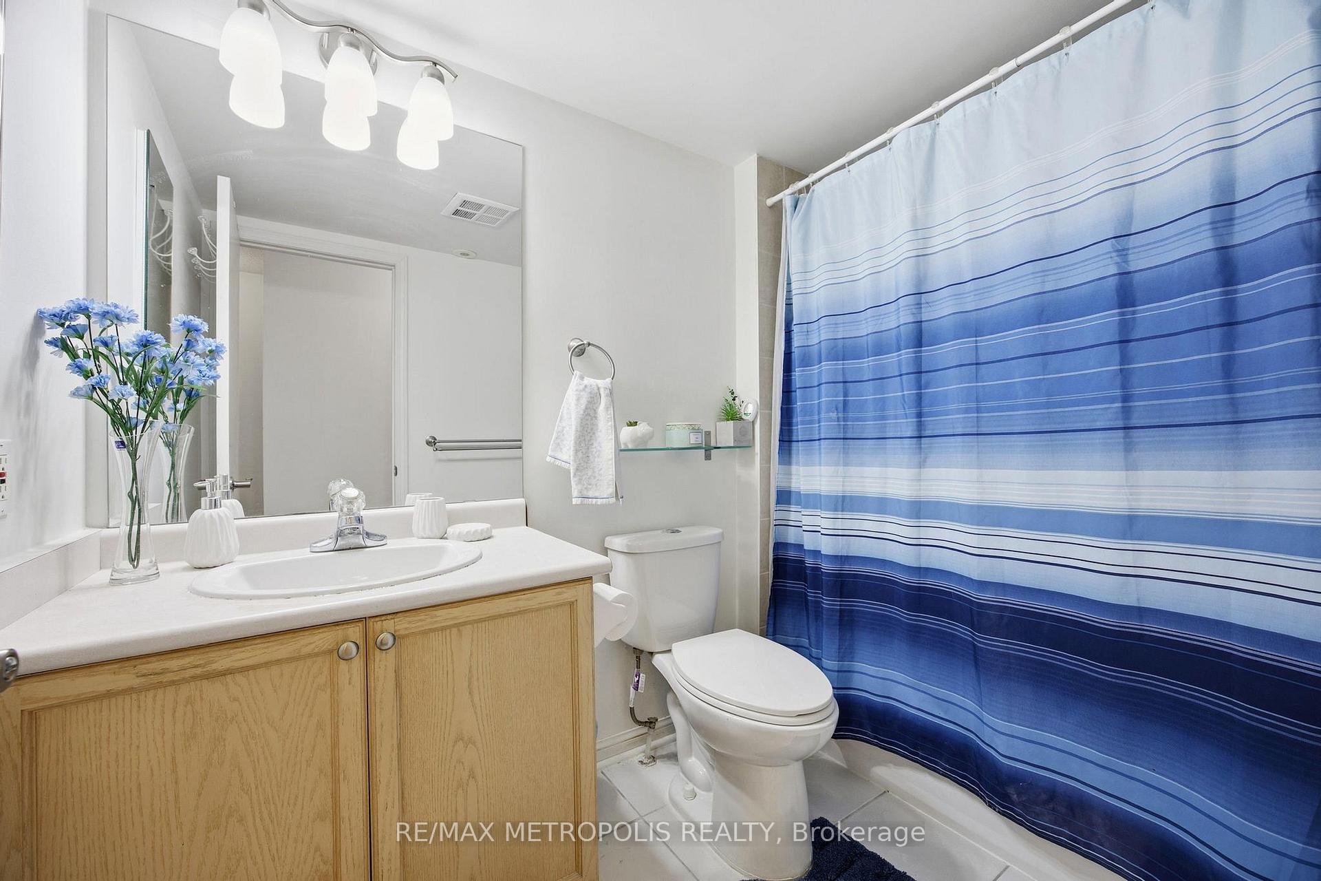 Photo 16 of Unit 40, 21 Replin Road, Toronto, Englemount-Lawrence — HOMEH