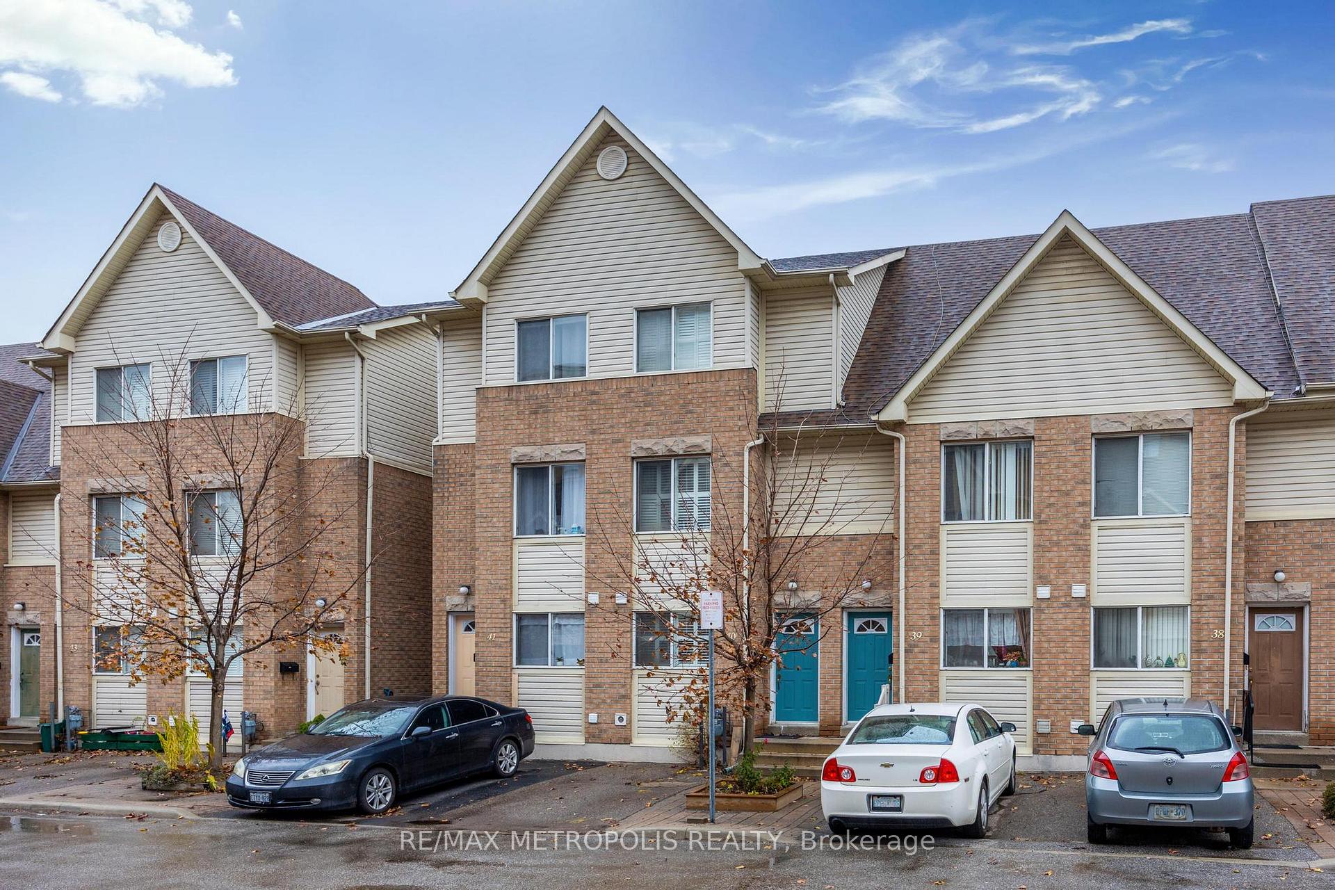 Photo 21 of Unit 40, 21 Replin Road, Toronto, Englemount-Lawrence — HOMEH