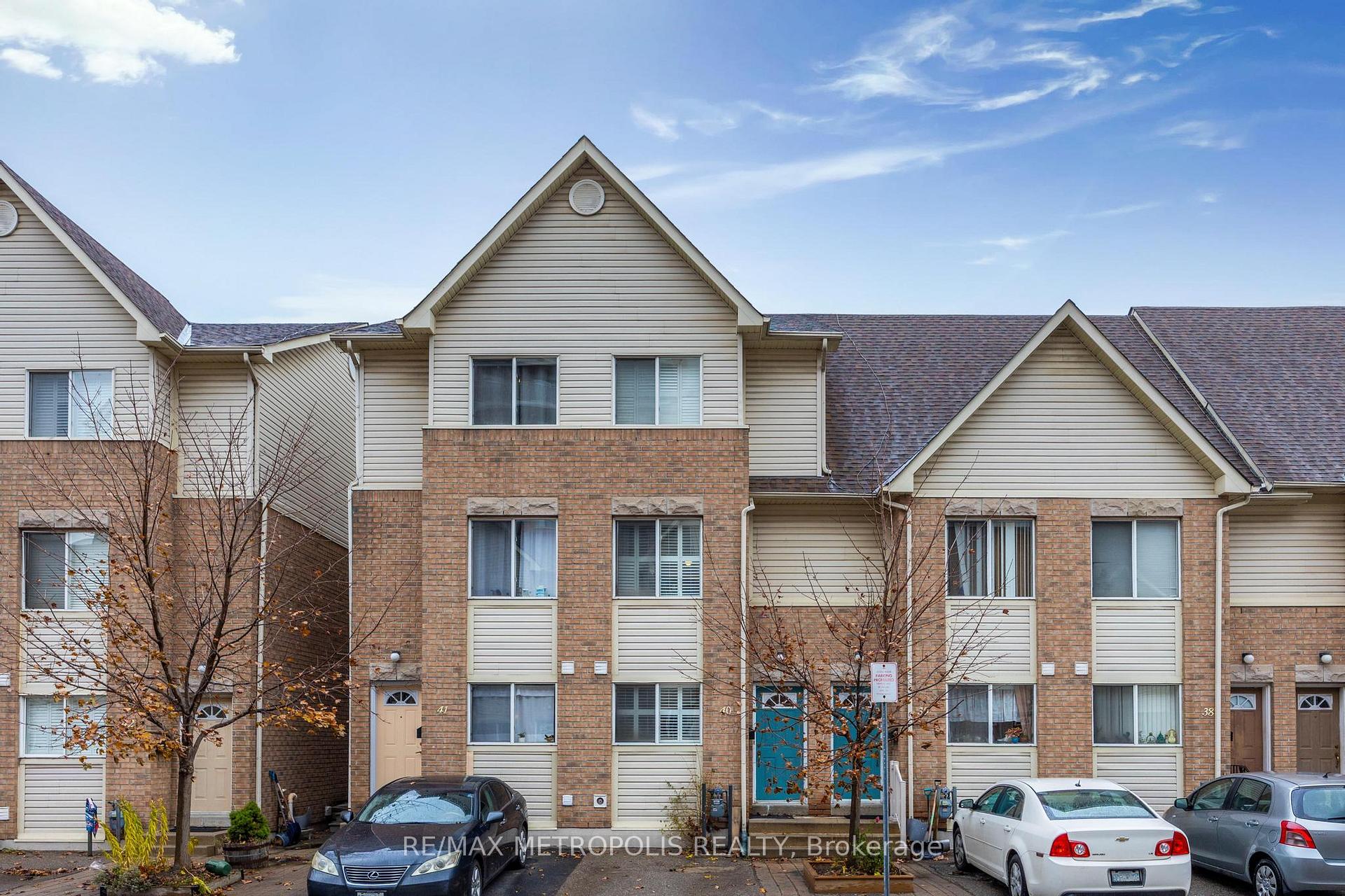 Photo 22 of Unit 40, 21 Replin Road, Toronto, Englemount-Lawrence — HOMEH