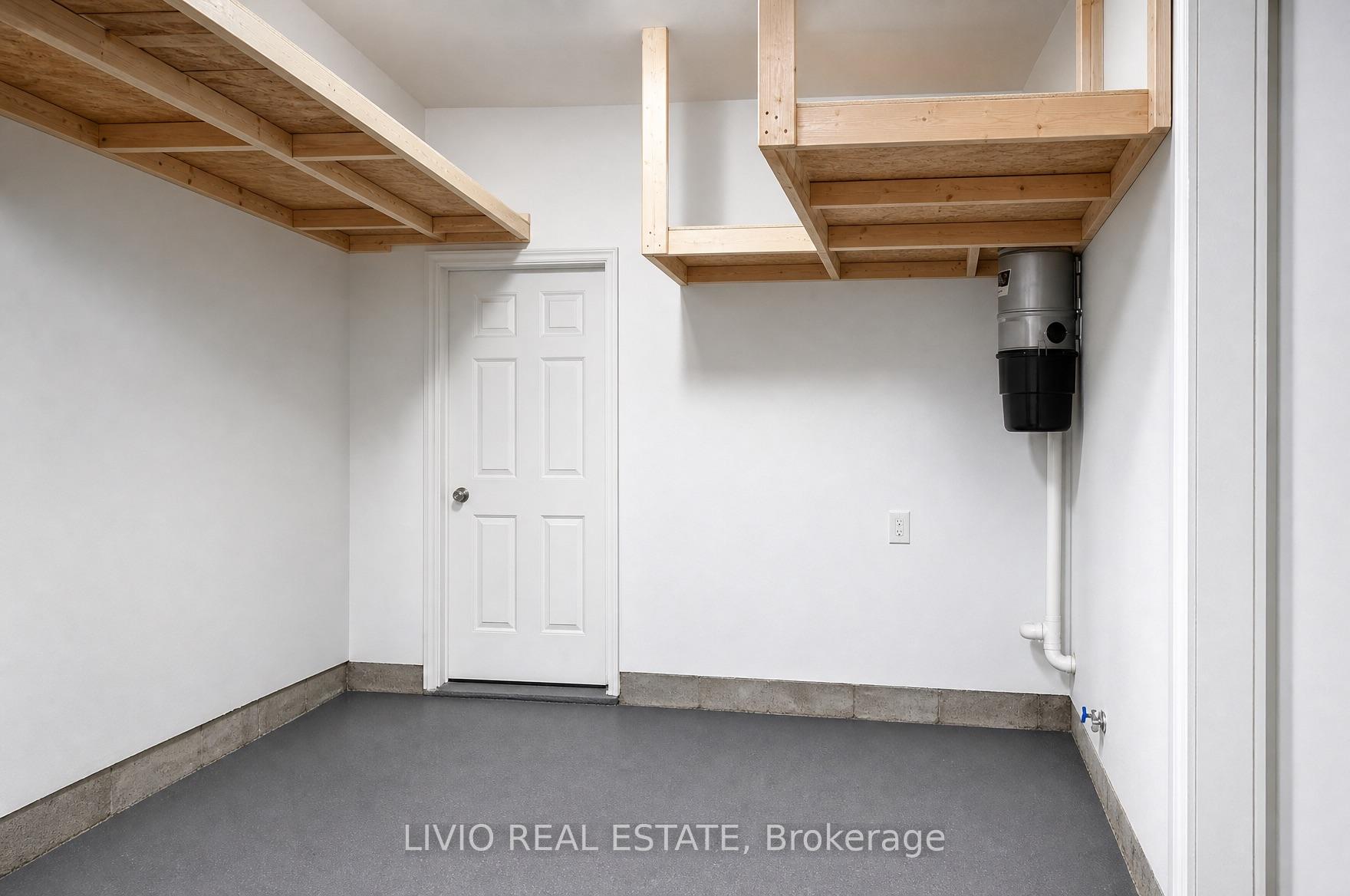 Photo 8 of 34 Davenfield Circle, Brampton, Bram East — HOMEH