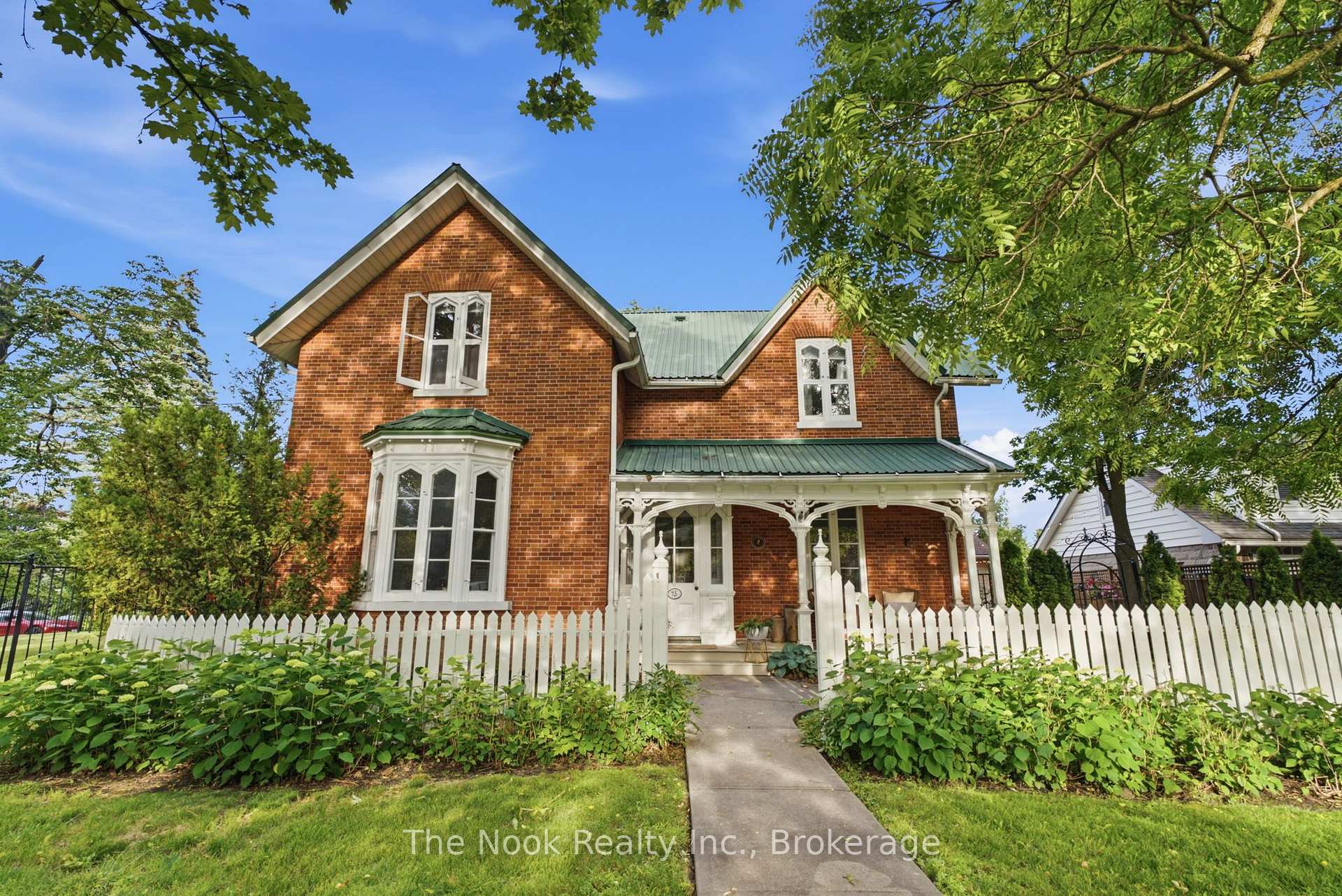 Photo 1 of 73 Temperance Street, Clarington, Bowmanville — HOMEH