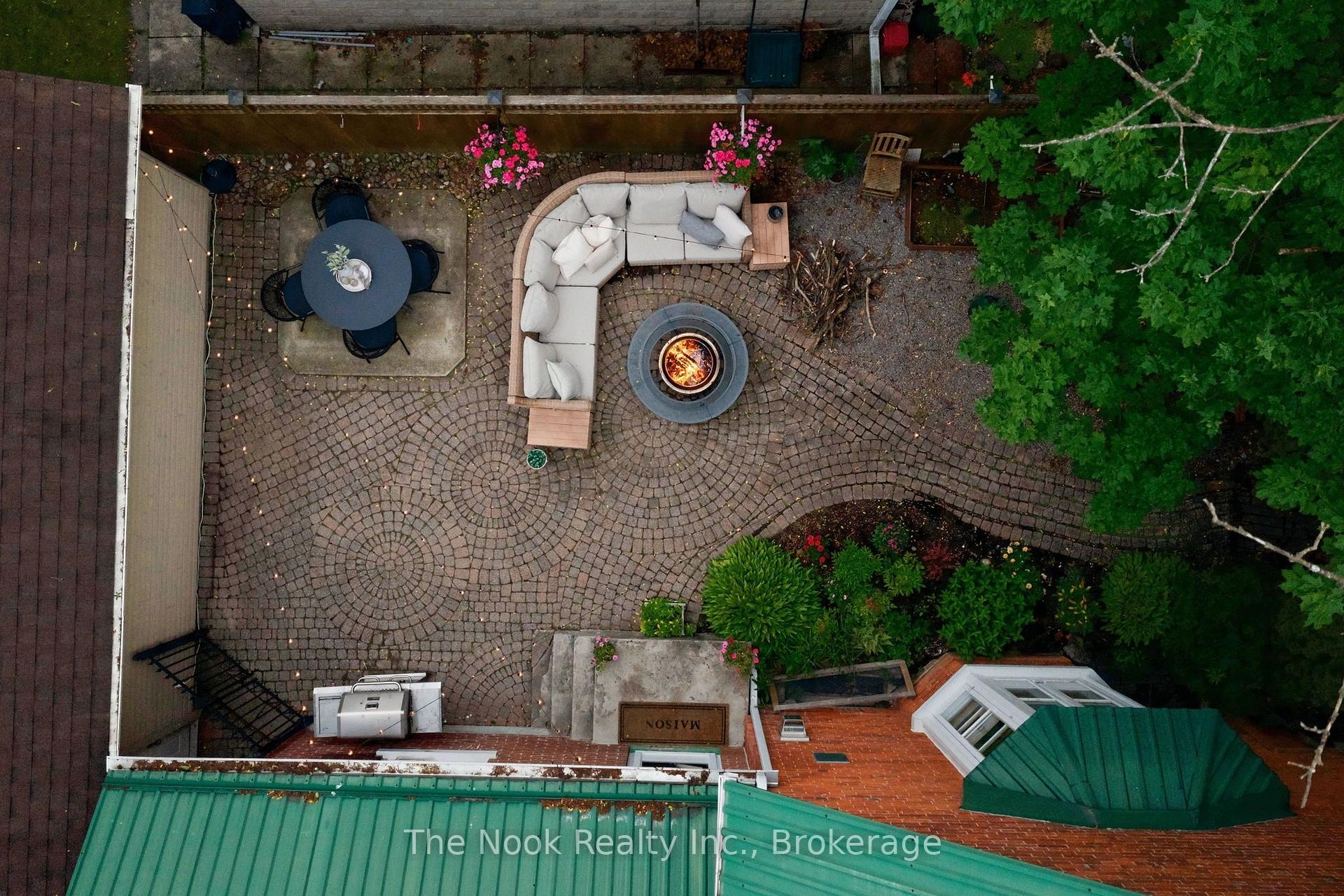 Photo 6 of 73 Temperance Street, Clarington, Bowmanville — HOMEH