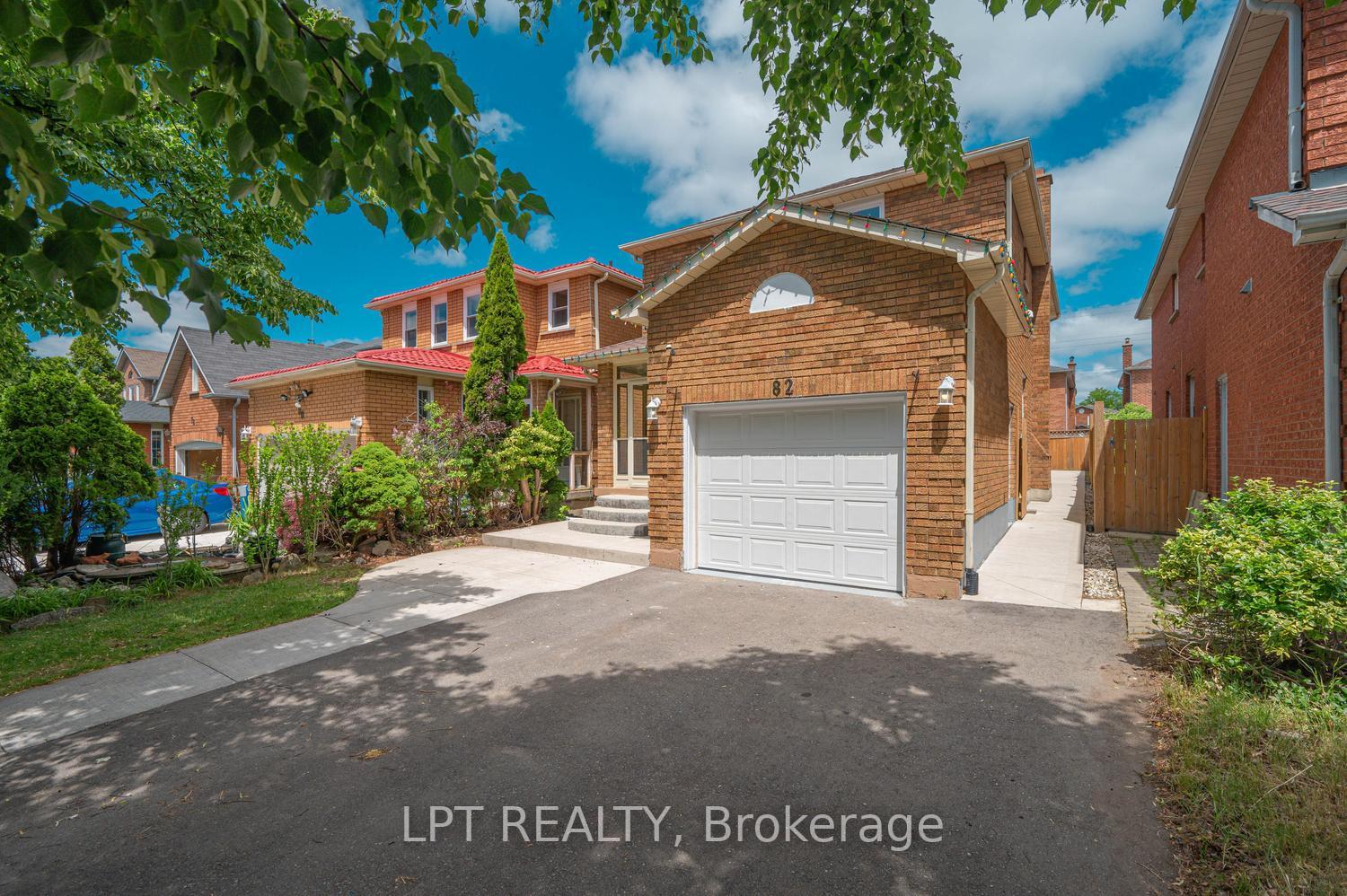 Photo 3 of 82 Michigan Avenue, Brampton, Fletcher's Creek South — HOMEH