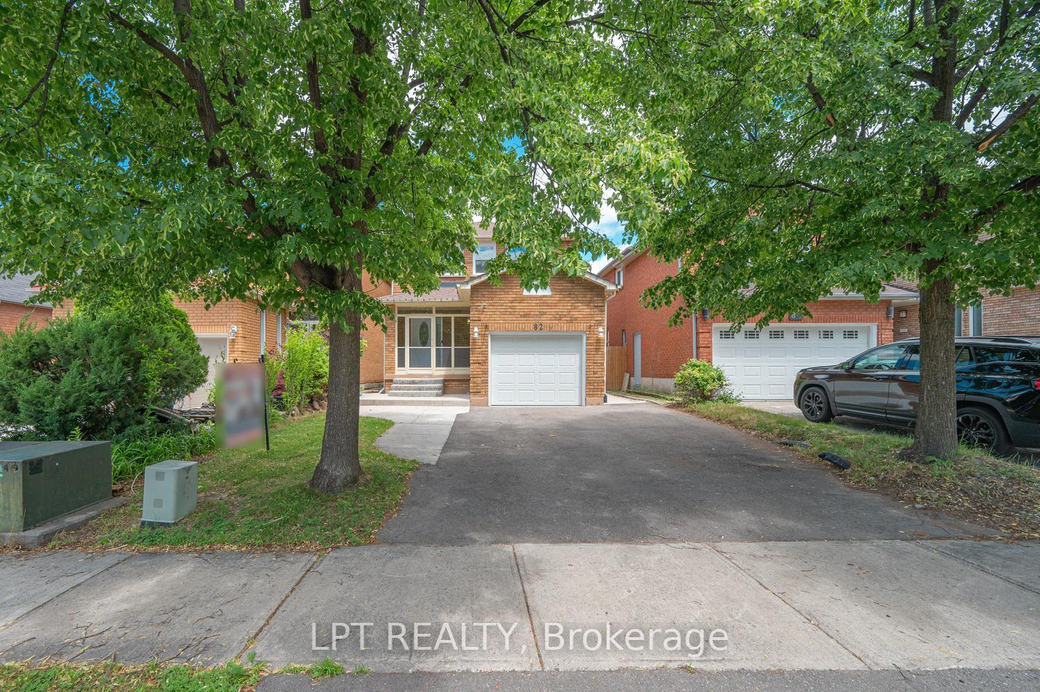Photo 4 of 82 Michigan Avenue, Brampton, Fletcher's Creek South — HOMEH