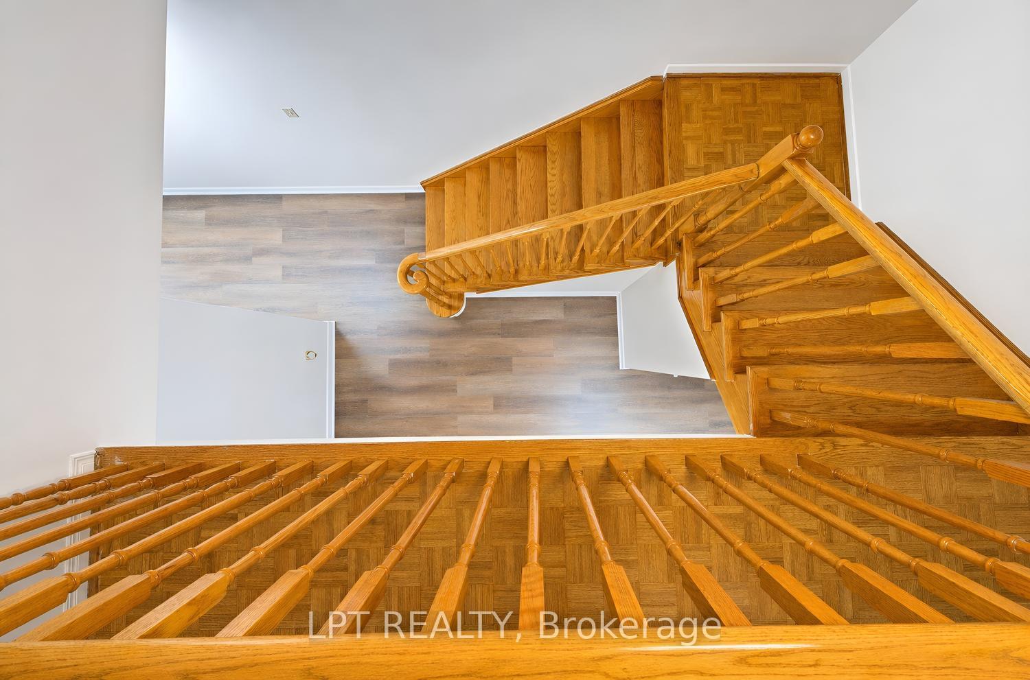 Photo 22 of 82 Michigan Avenue, Brampton, Fletcher's Creek South — HOMEH