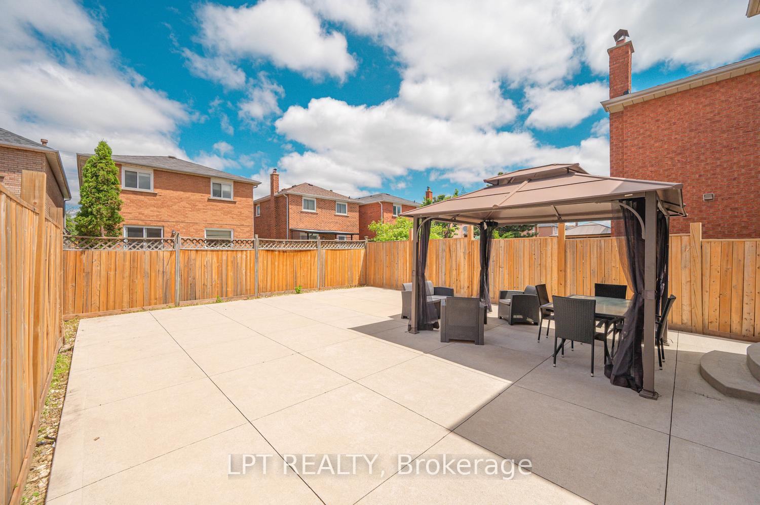 Photo 44 of 82 Michigan Avenue, Brampton, Fletcher's Creek South — HOMEH